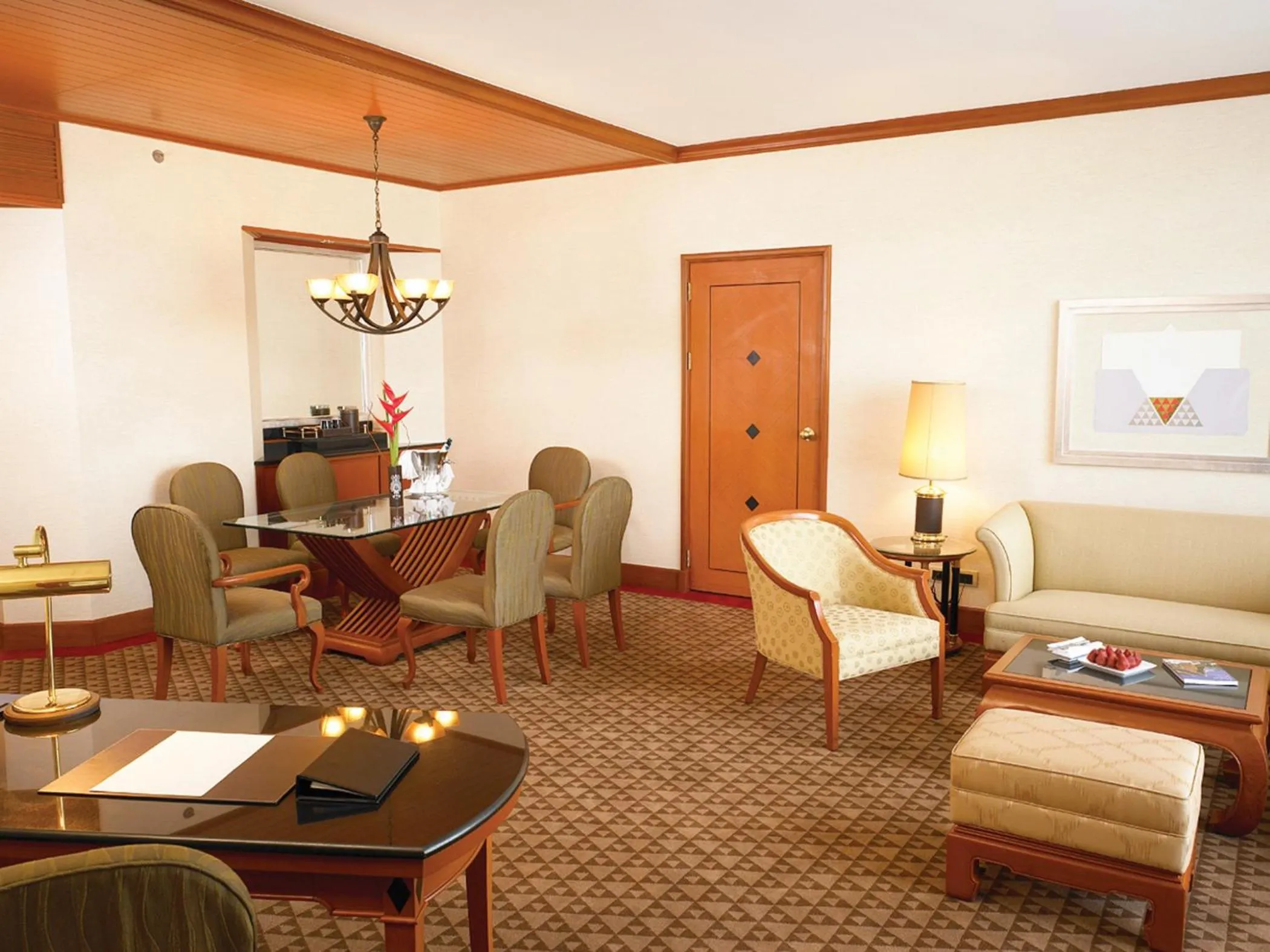 Living room in Pullman Khon Kaen Raja Orchid