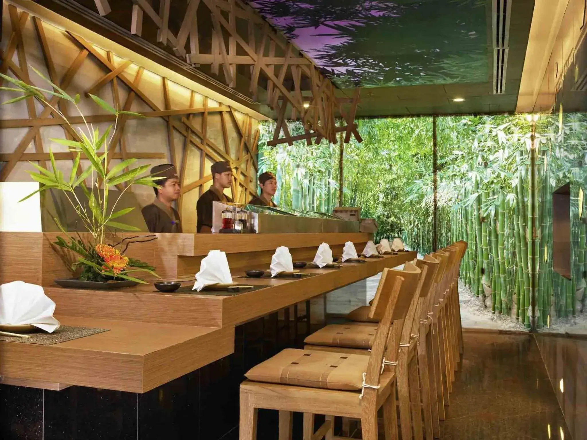 Lounge or bar in Pullman Khon Kaen Raja Orchid Lounge or bar in Pullman Khon Kaen Raja Orchid