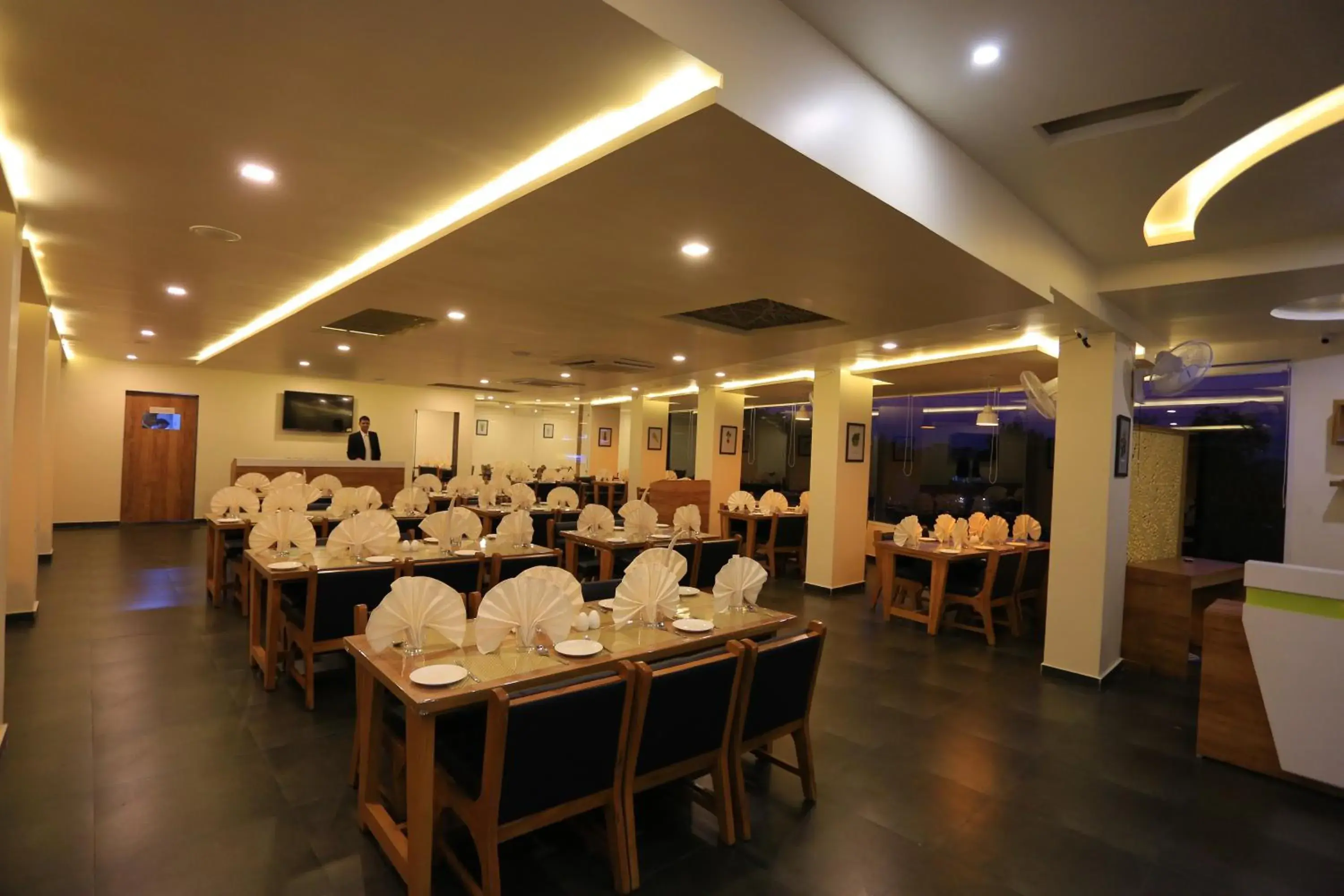 Restaurant/places to eat in The Grand Raveta Restaurant/places to eat in The Grand Raveta