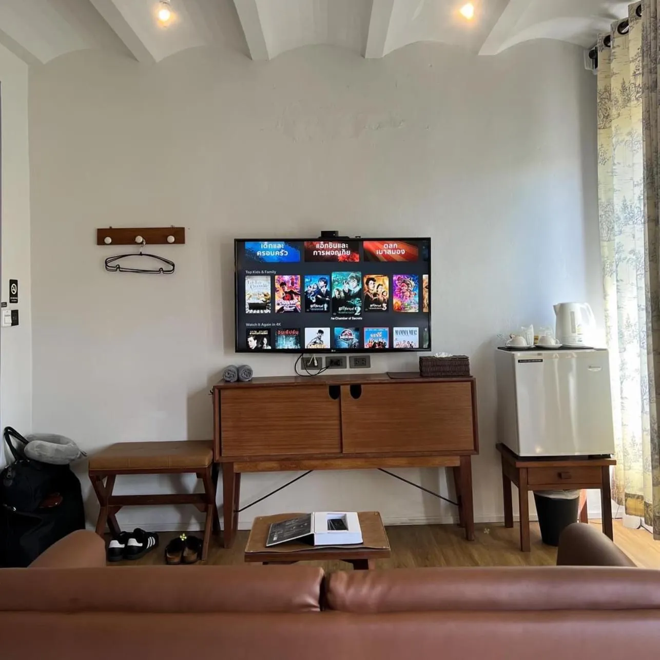 TV and multimedia in Hotel Noir