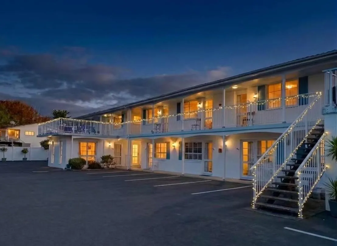 Property building in Boundary Court Motor Inn