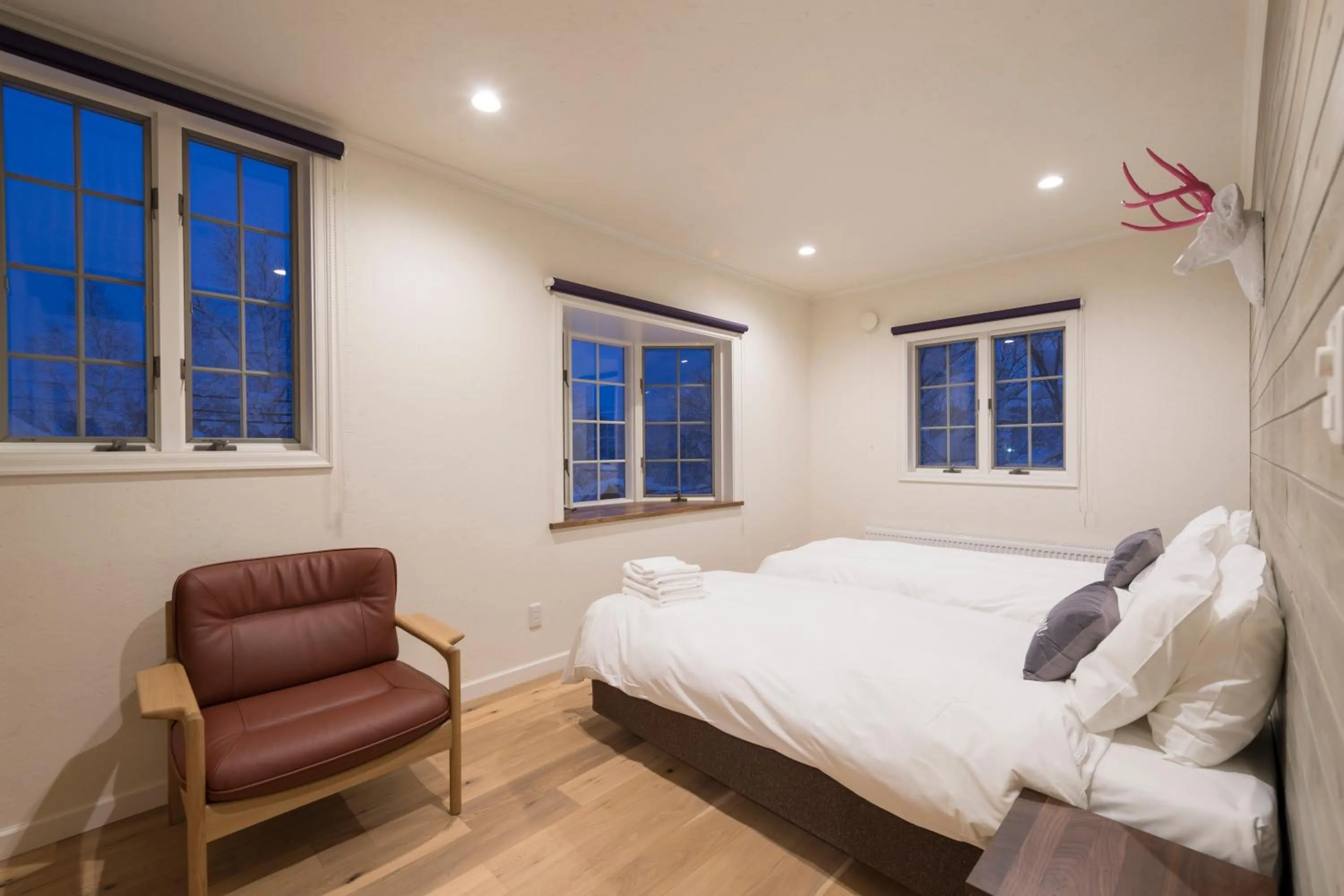 Bedroom, Bed in Yukine