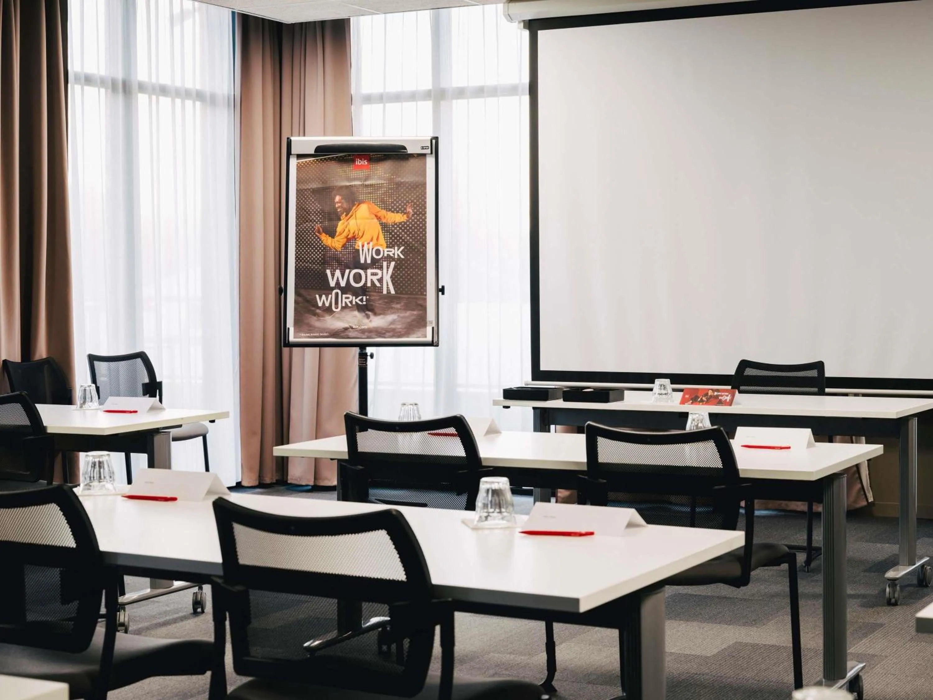 Meeting/conference room in Ibis Rouen Centre Rive Gauche Mermoz