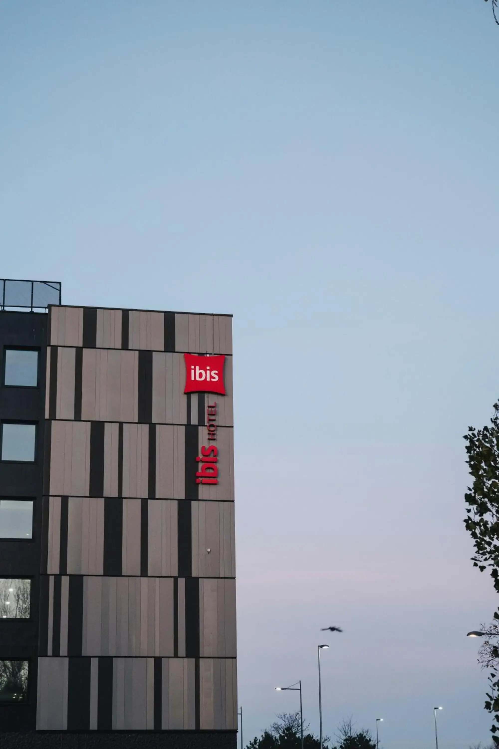 Property building in Ibis Rouen Centre Rive Gauche Mermoz Property building in Ibis Rouen Centre Rive Gauche Mermoz
