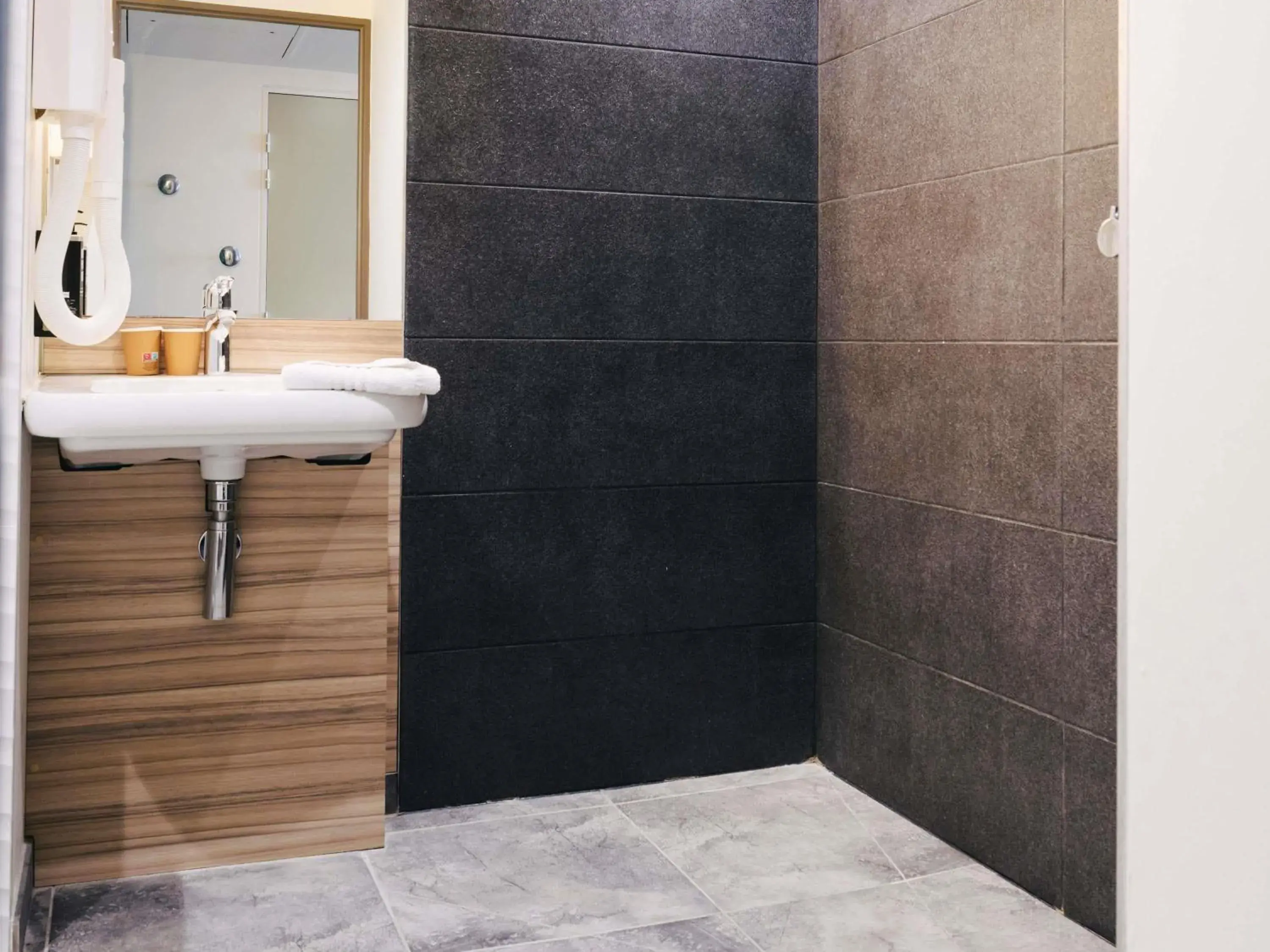 Bedroom in Ibis Rouen Centre Rive Gauche Mermoz Bedroom in Ibis Rouen Centre Rive Gauche Mermoz