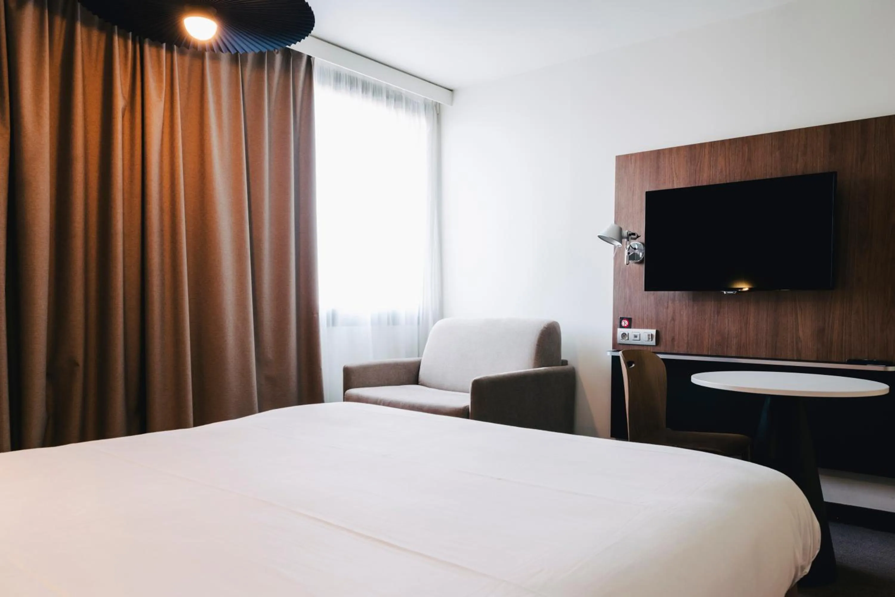 Bedroom, Bed in Ibis Rouen Centre Rive Gauche Mermoz
