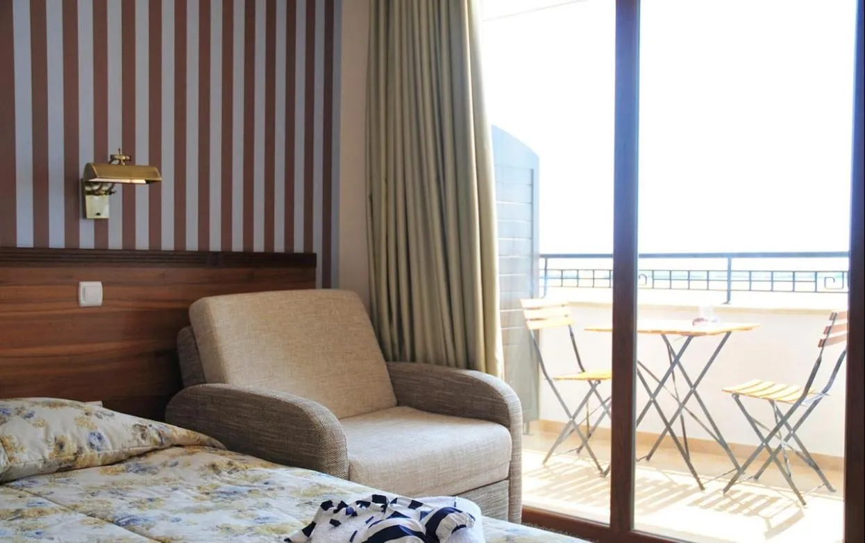 Balcony/Terrace, Bed in Selena Hotel