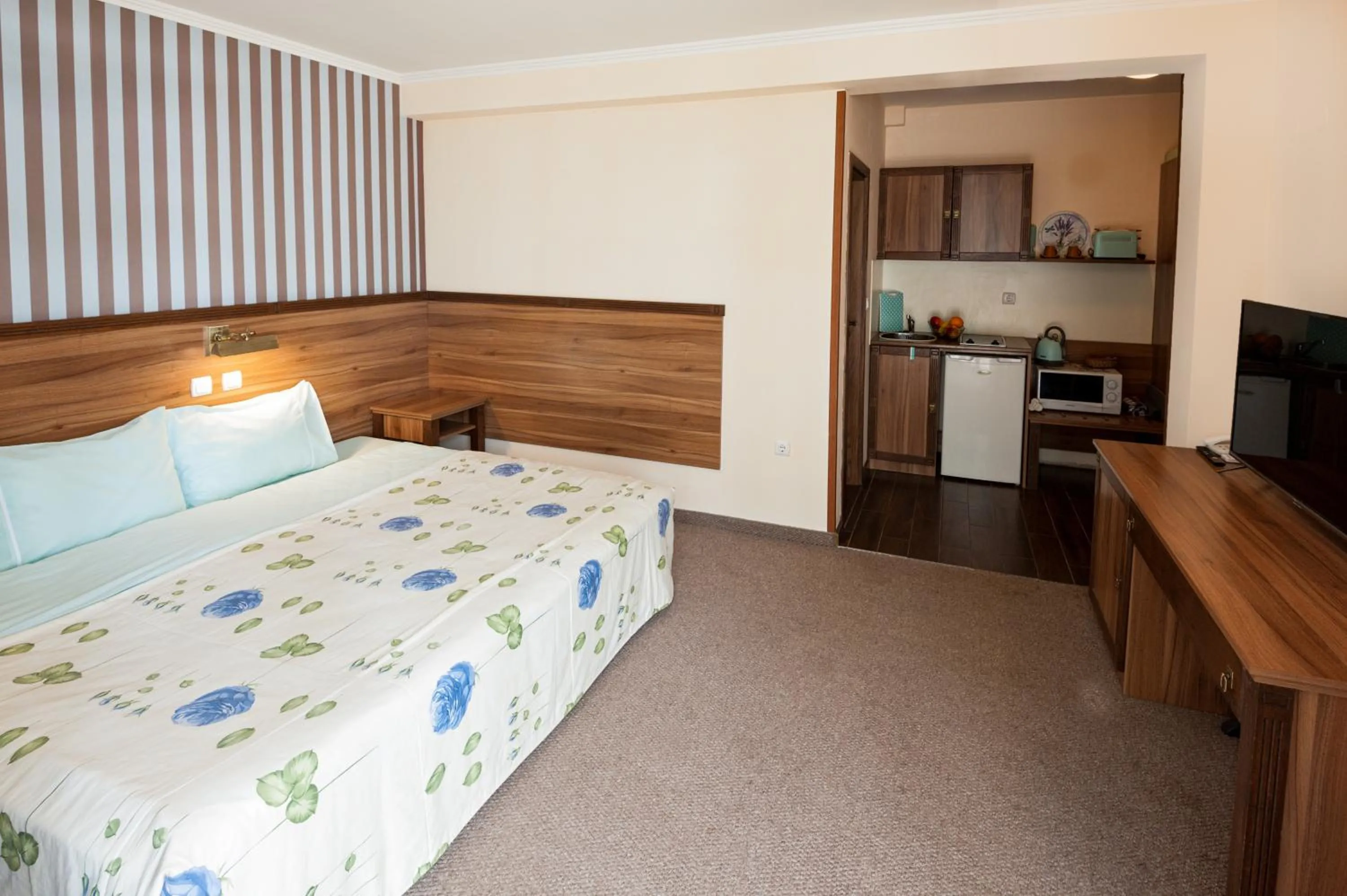 Bedroom, Bed in Selena Hotel