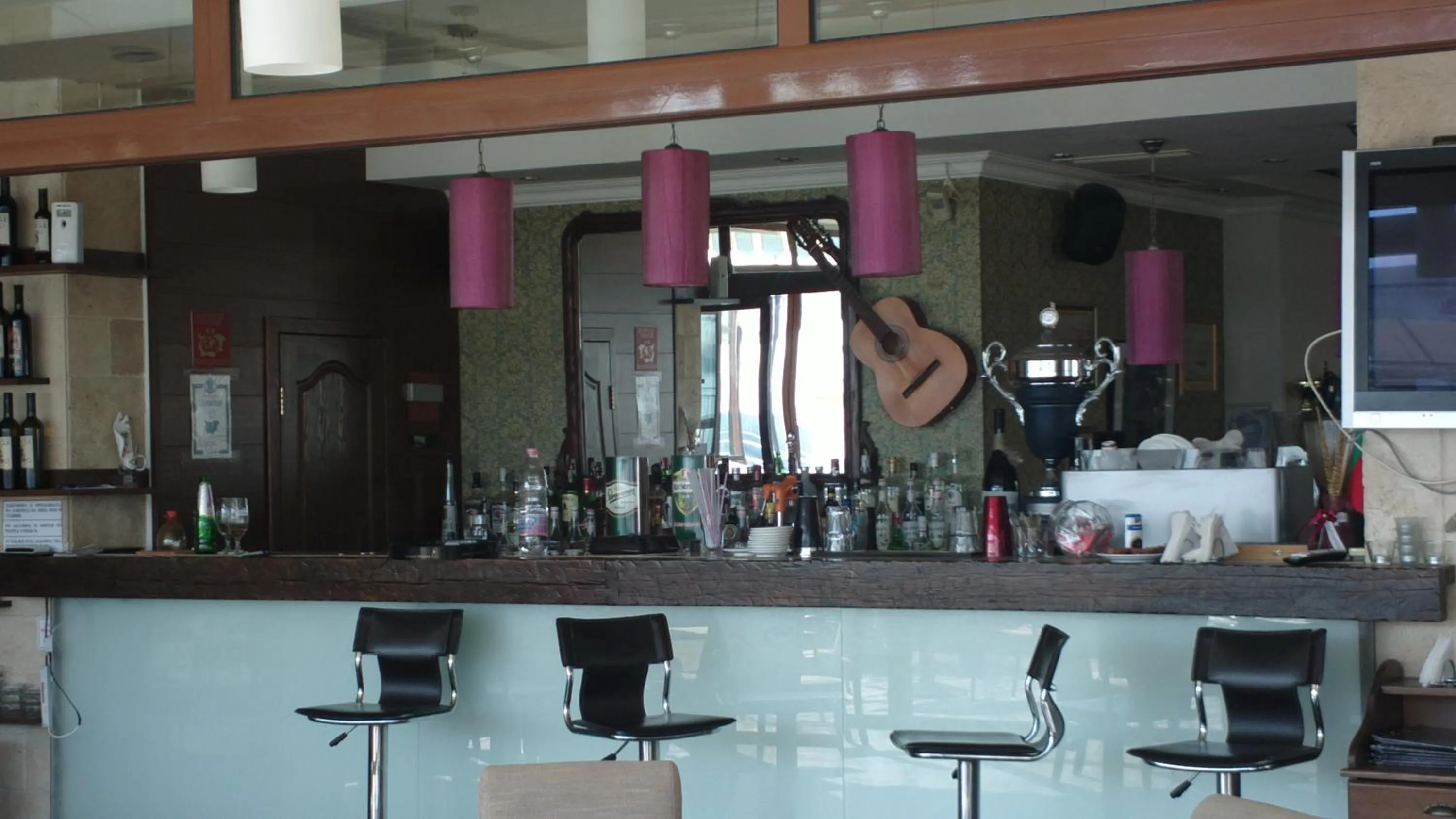 Lounge or bar in Selena Hotel