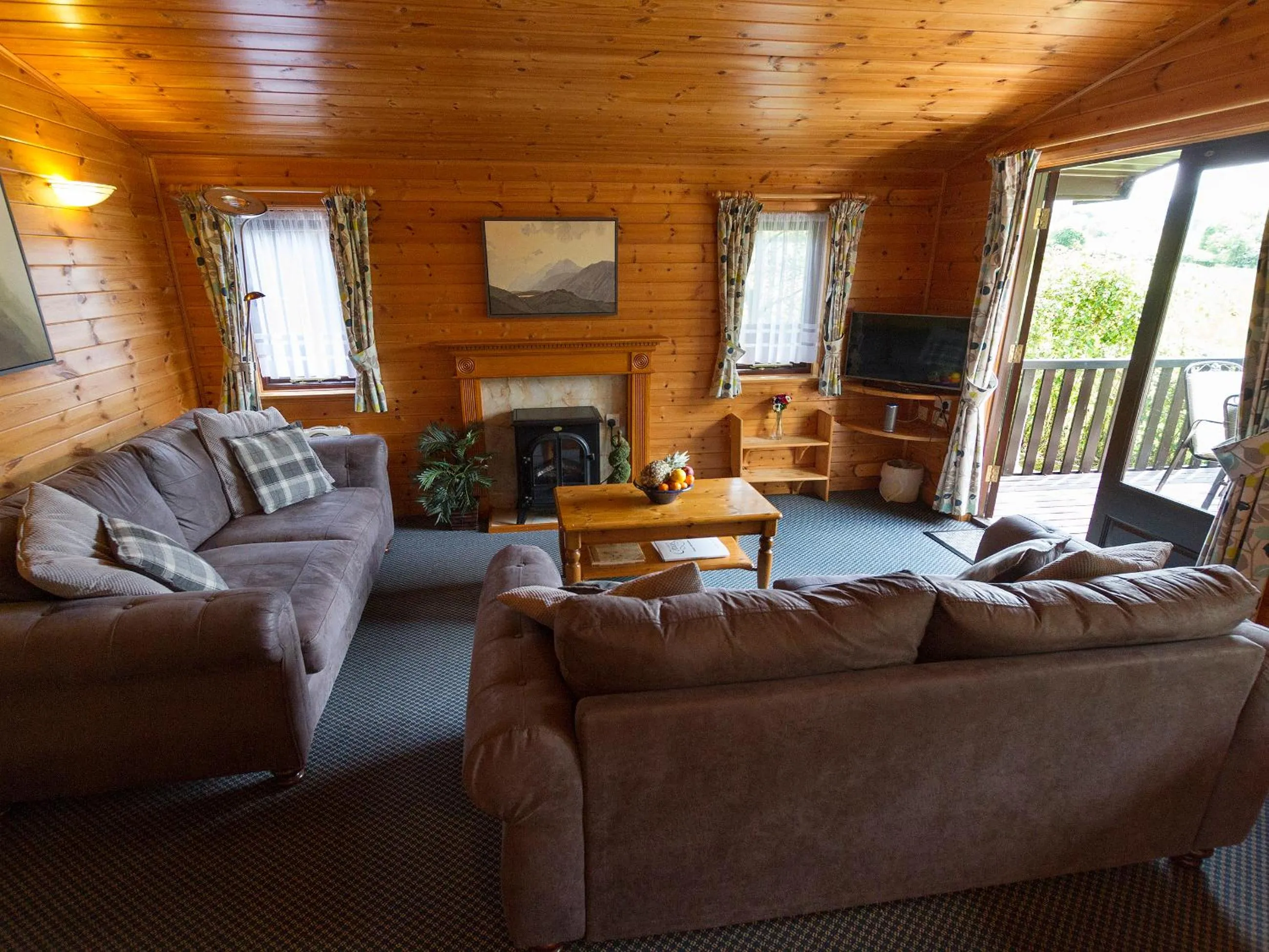 Living room in Whiteside Lodge At Burnside Park