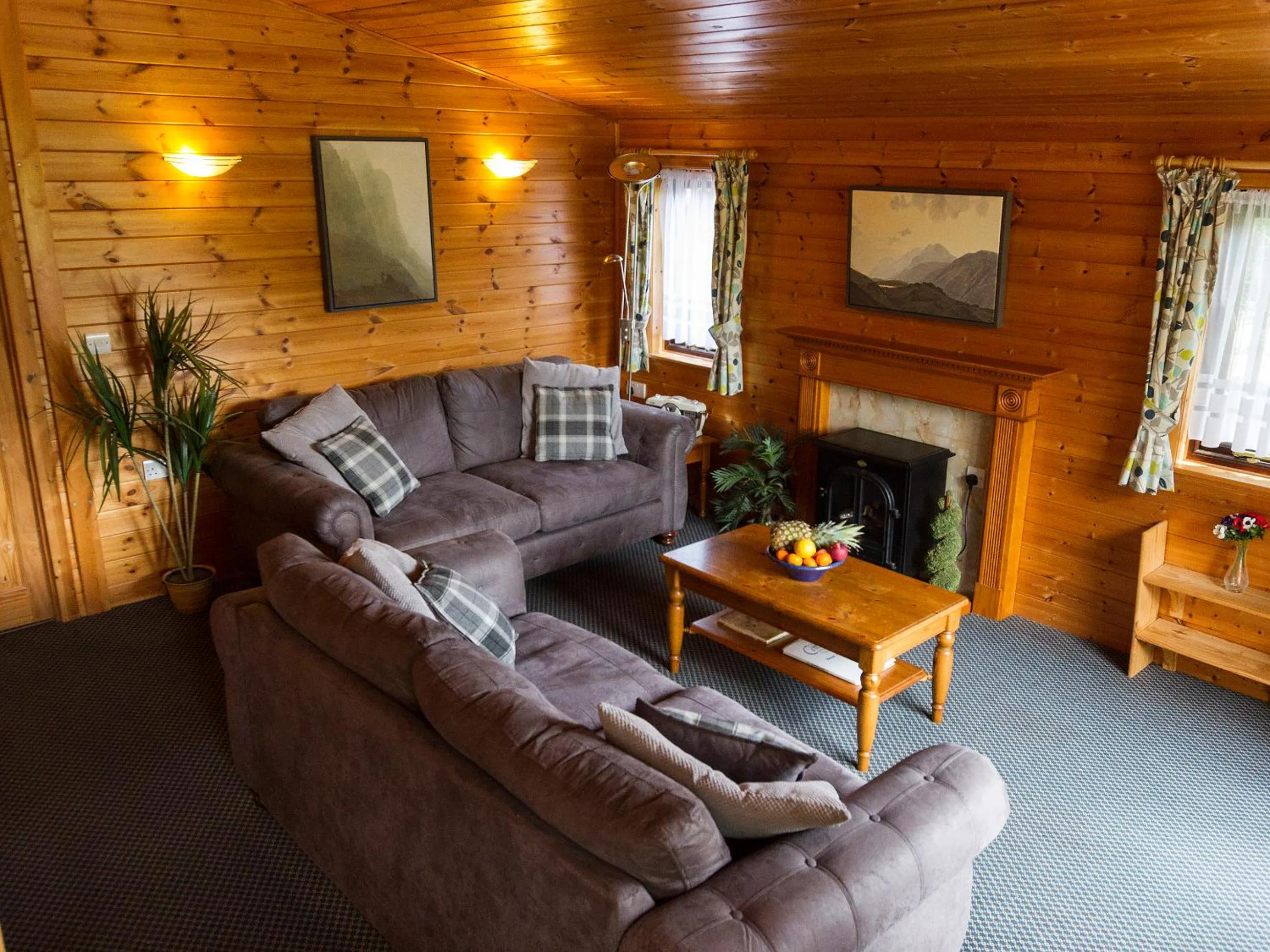 Living room in Whiteside Lodge At Burnside Park