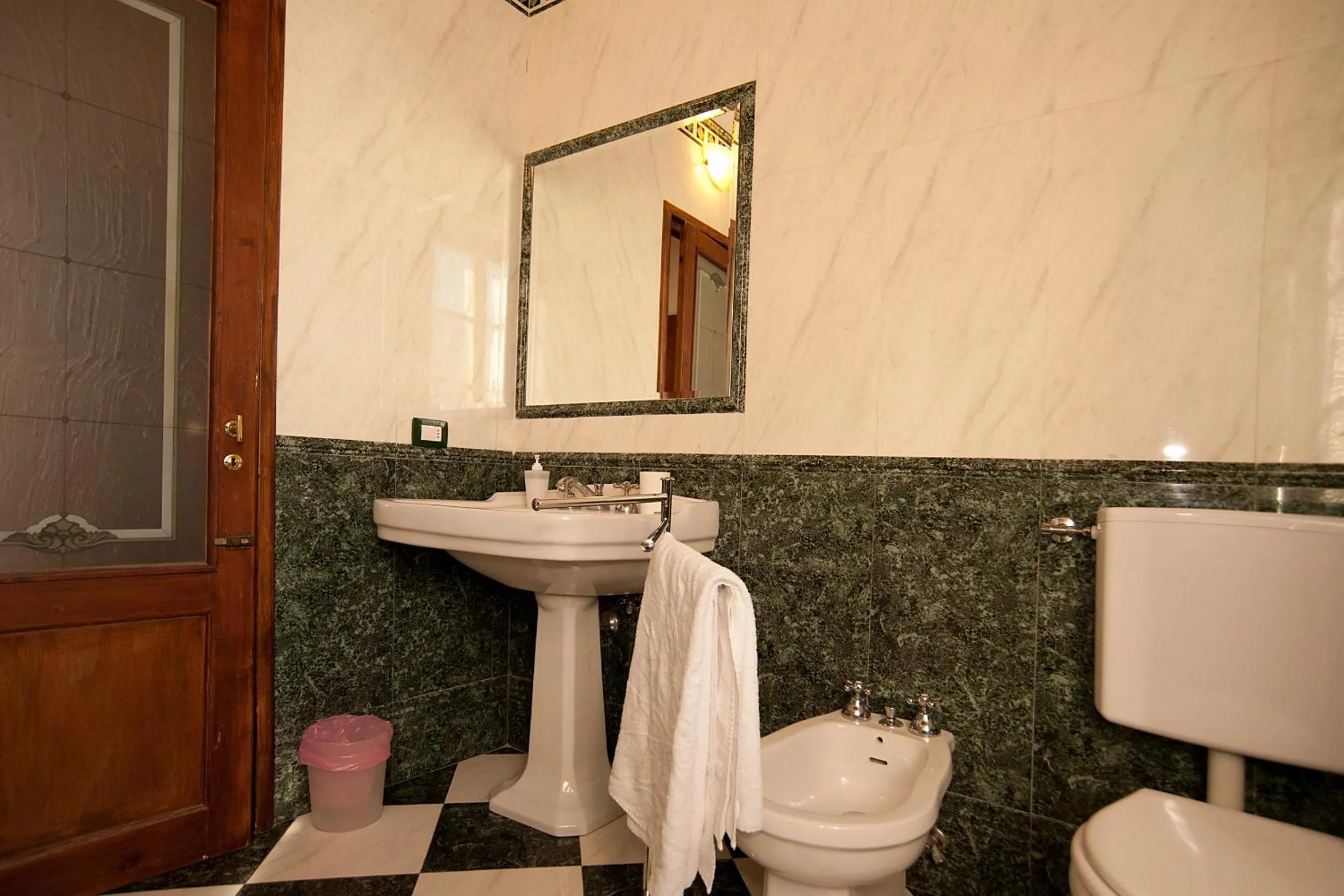 Bathroom in Antico Pastificio