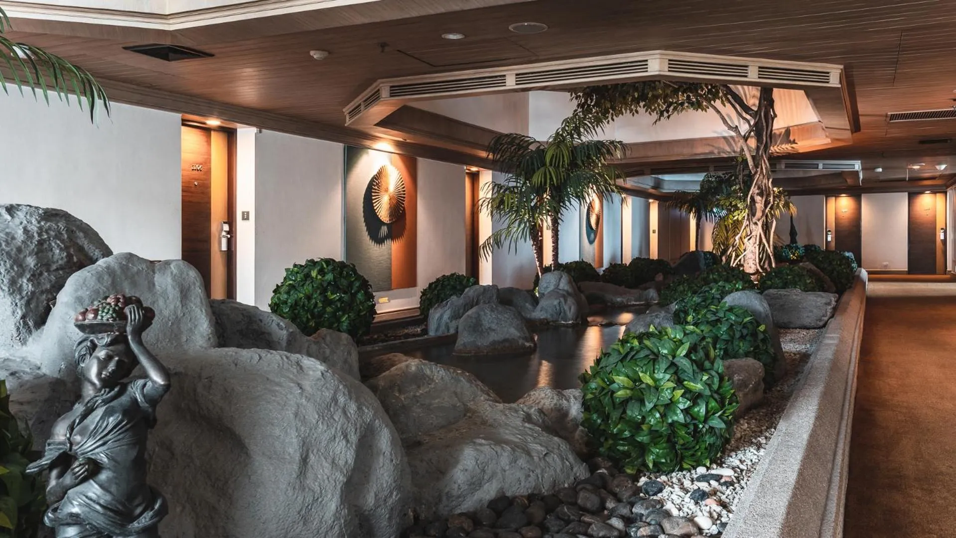 Garden in Bangkok Hotel Lotus Sukhumvit 33