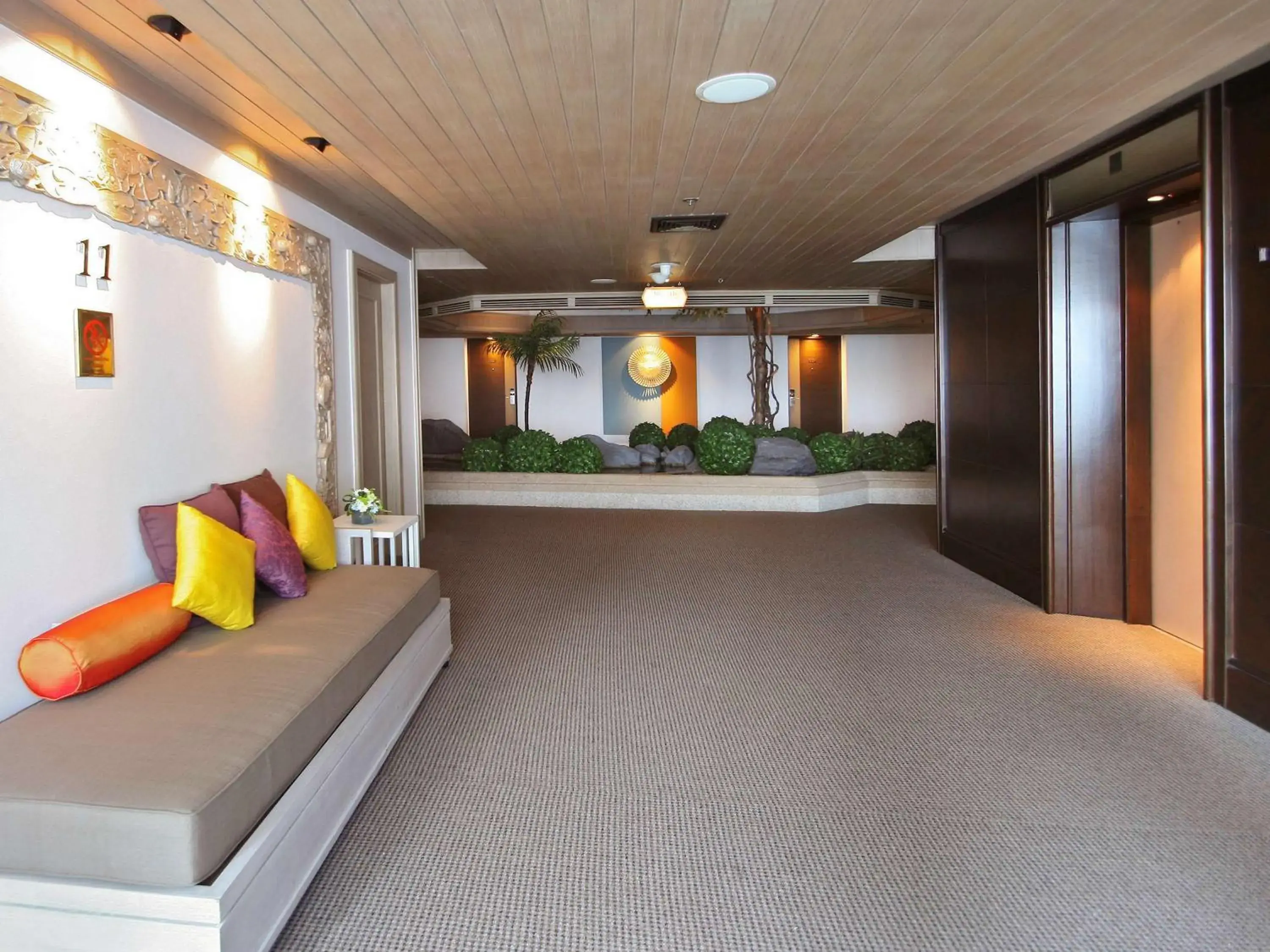 Photo of the whole room in Bangkok Hotel Lotus Sukhumvit 33 Photo of the whole room in Bangkok Hotel Lotus Sukhumvit 33