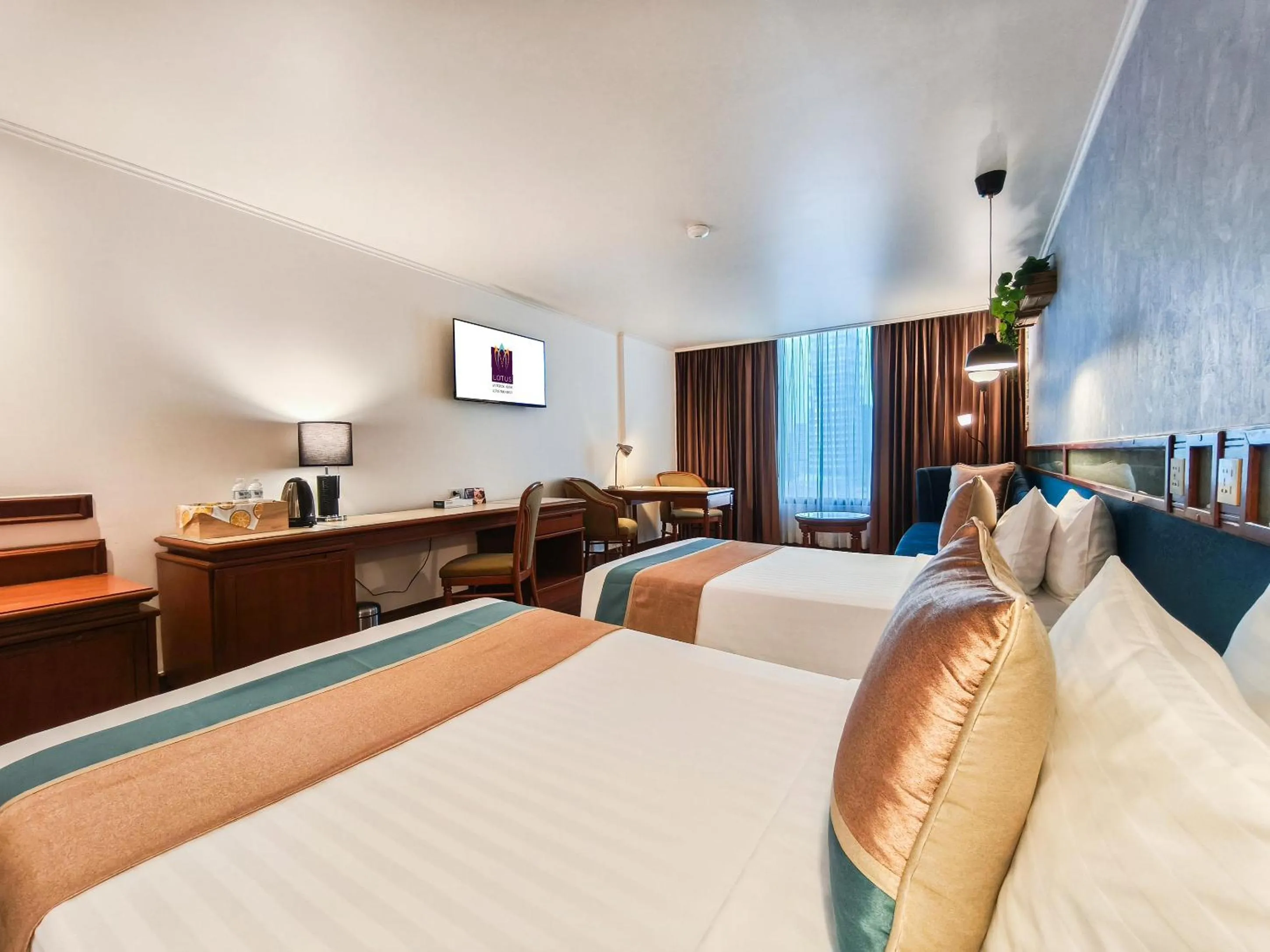 Bed in Bangkok Hotel Lotus Sukhumvit 33