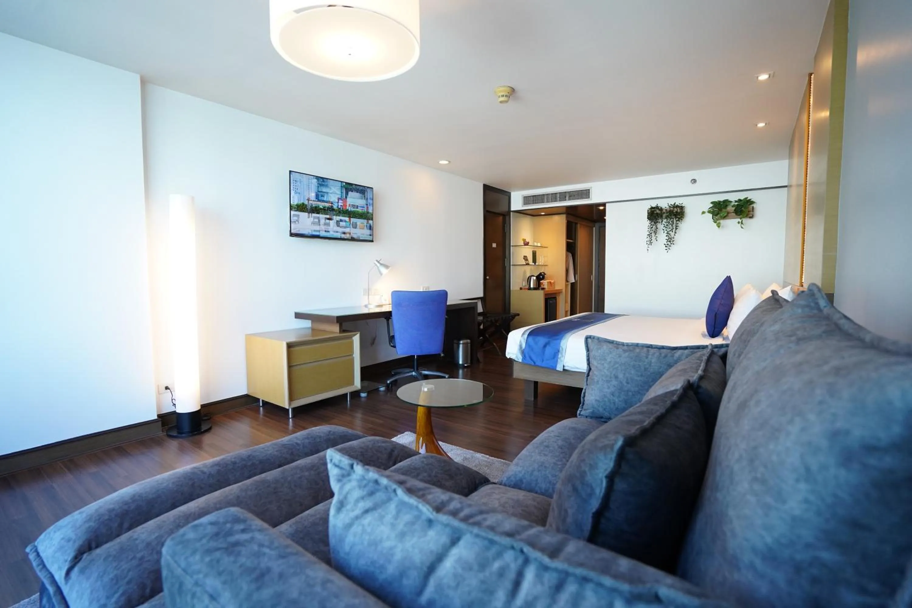 Bed in Bangkok Hotel Lotus Sukhumvit 33