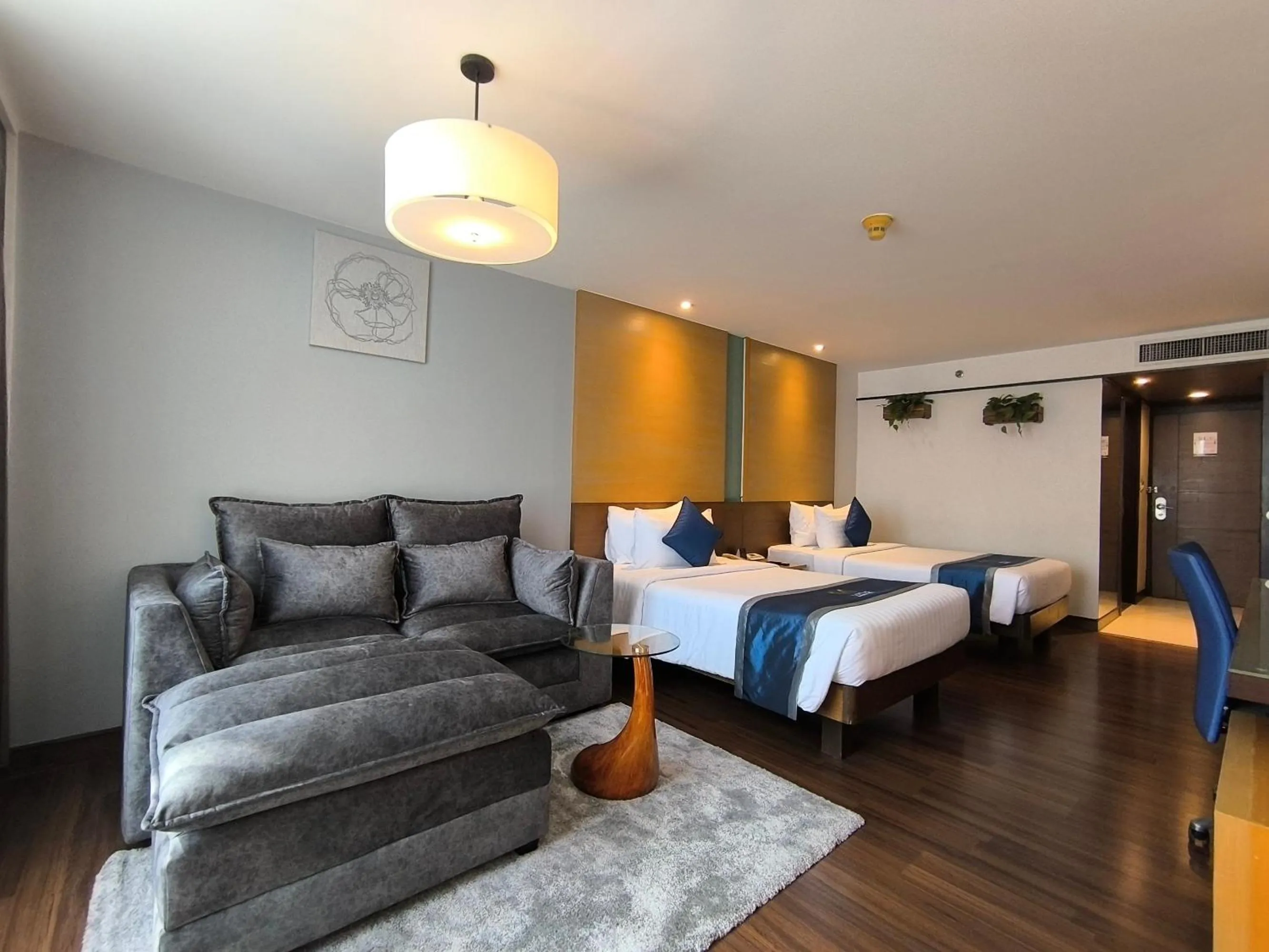 Bed in Bangkok Hotel Lotus Sukhumvit 33