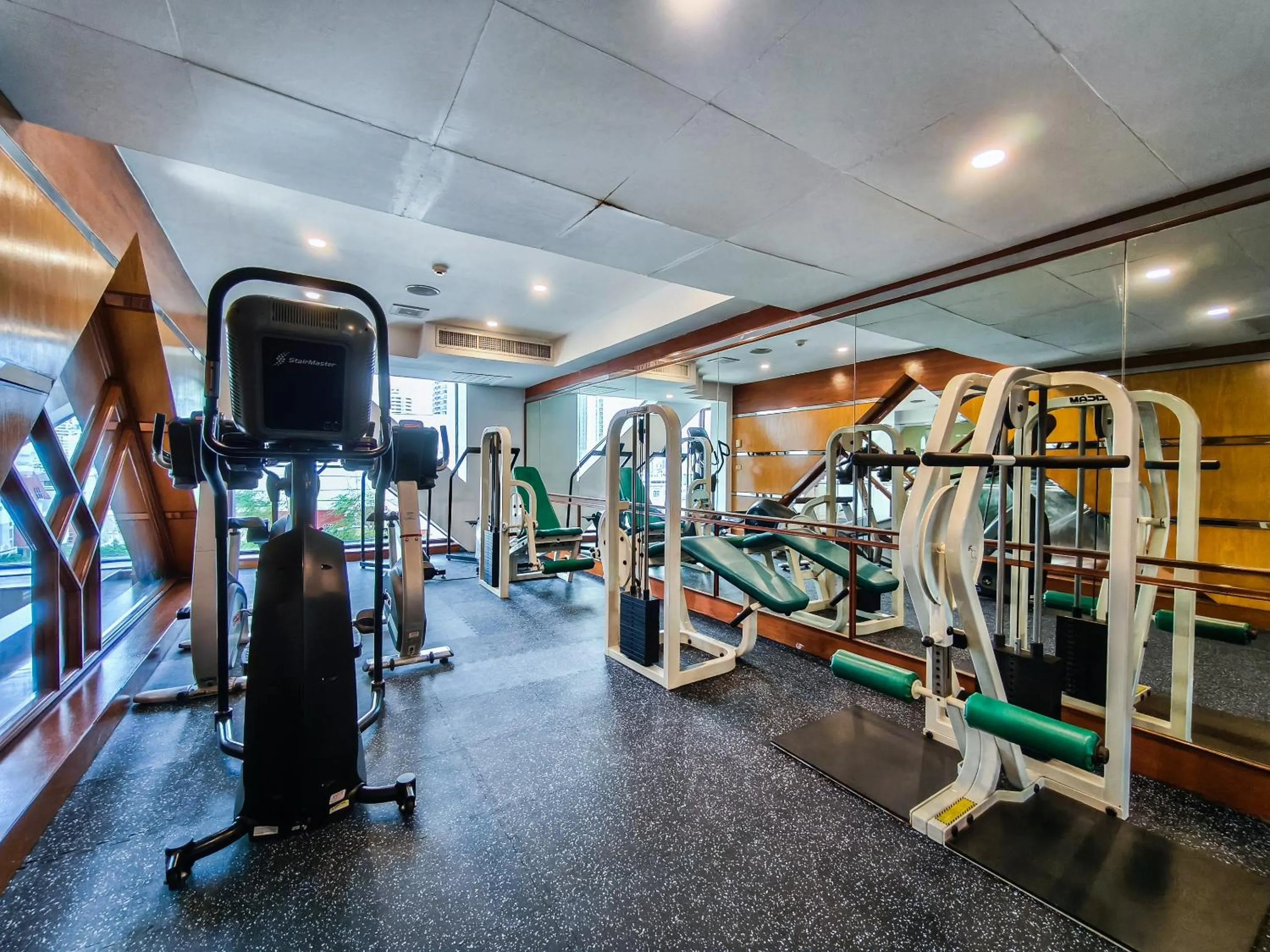 Fitness centre/facilities in Bangkok Hotel Lotus Sukhumvit 33