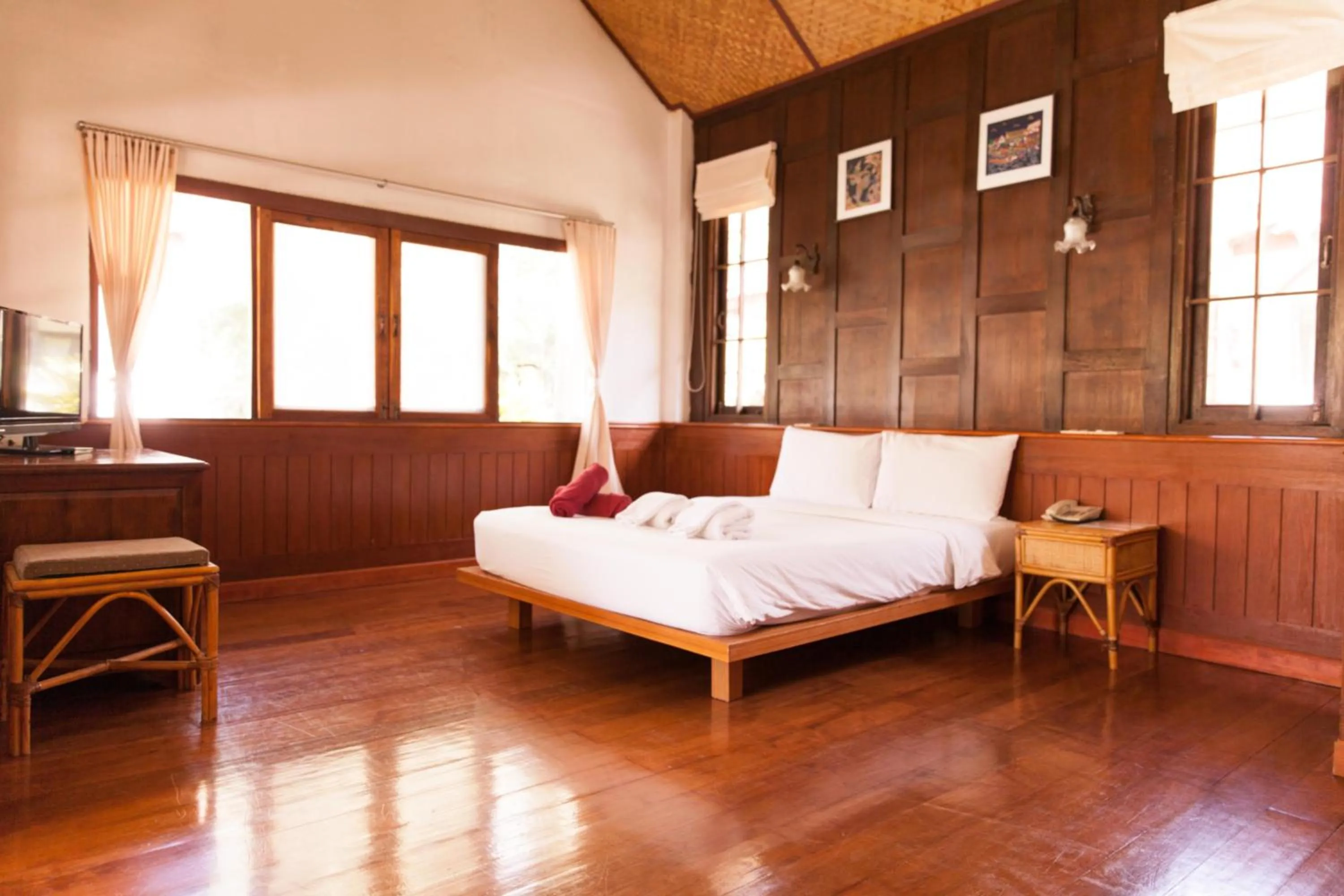 Bed in Coco Palm Beach Resort - SHA Extra Plus