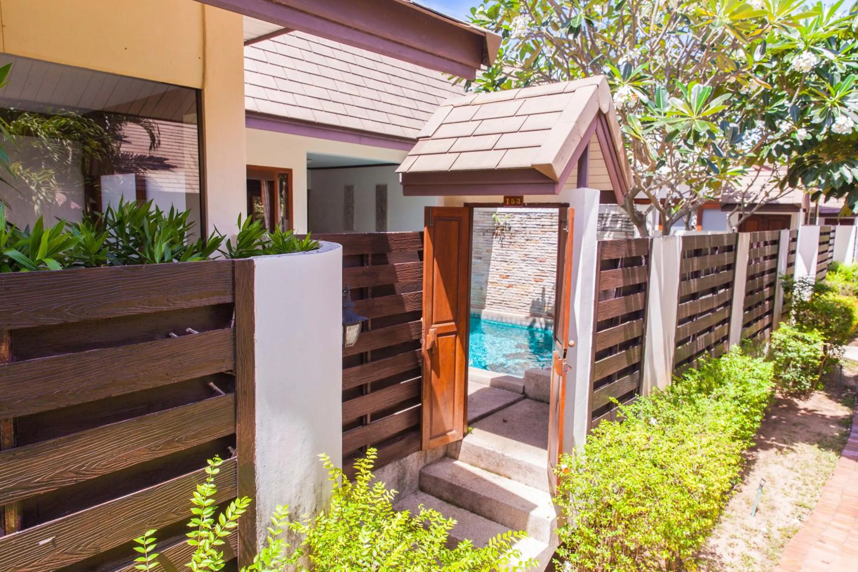 Coco Palm Beach Resort - SHA Extra Plus