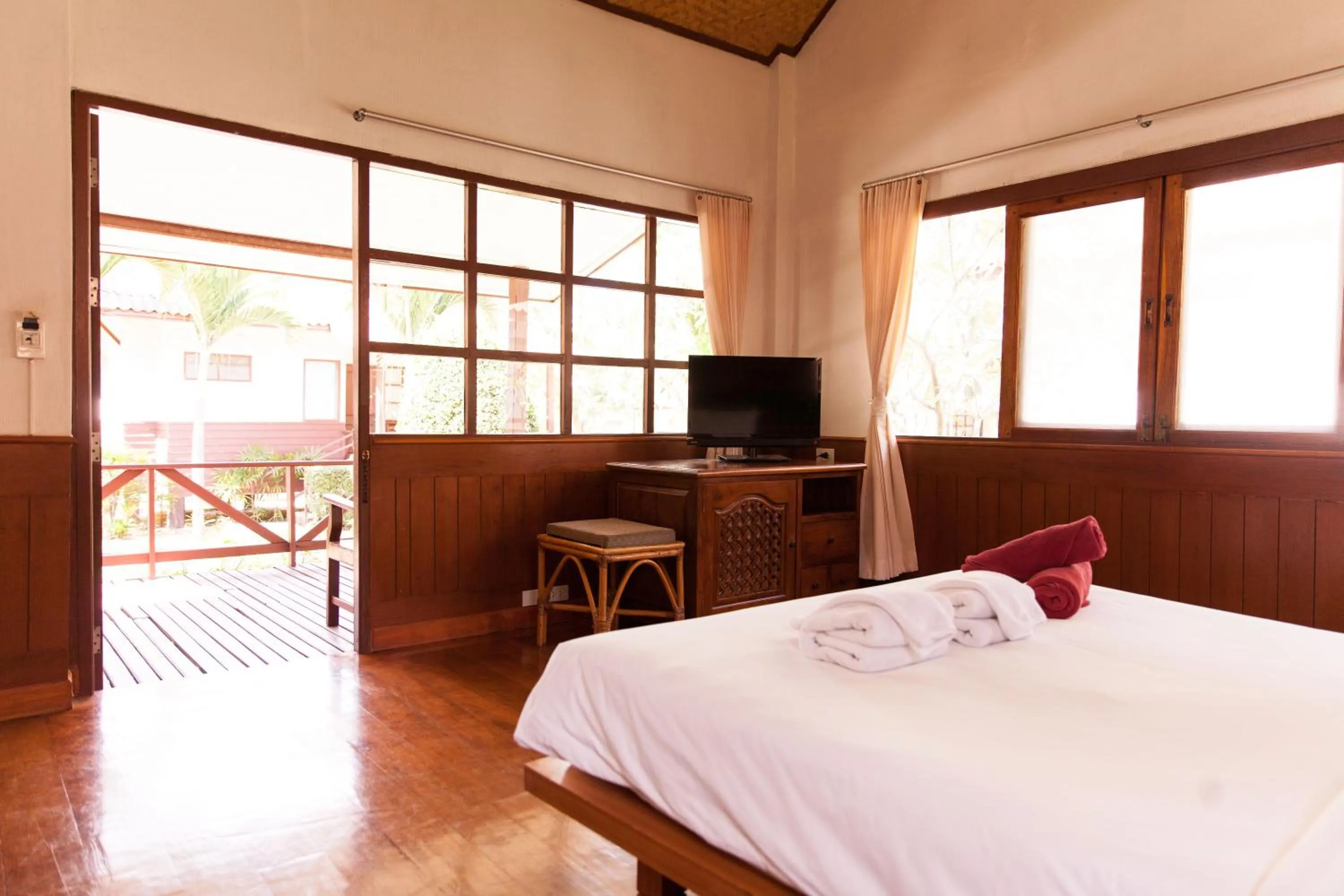 Bed in Coco Palm Beach Resort - SHA Extra Plus