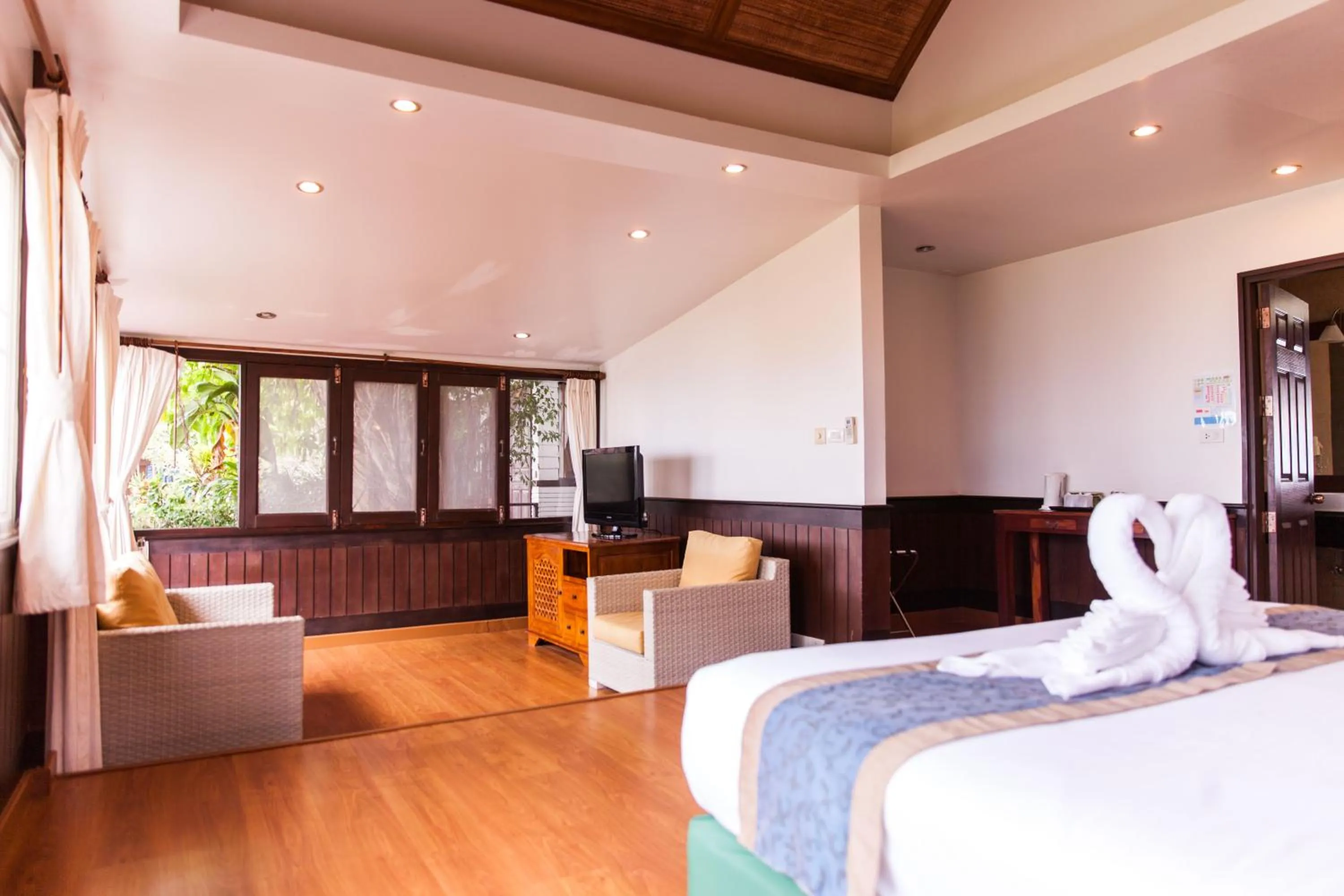 Bed in Coco Palm Beach Resort - SHA Extra Plus