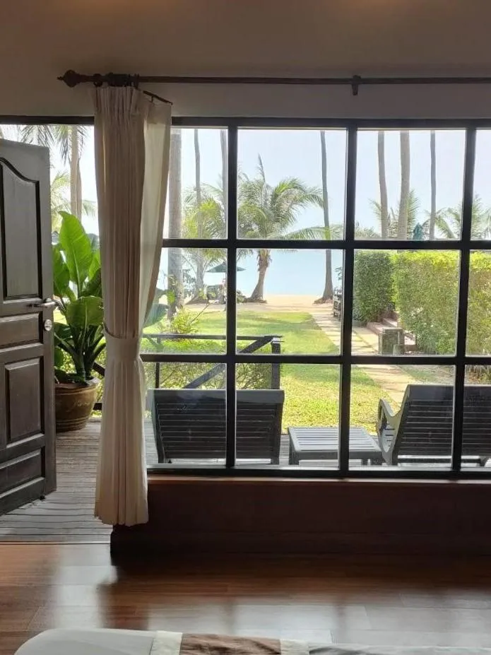 Coco Palm Beach Resort - SHA Extra Plus