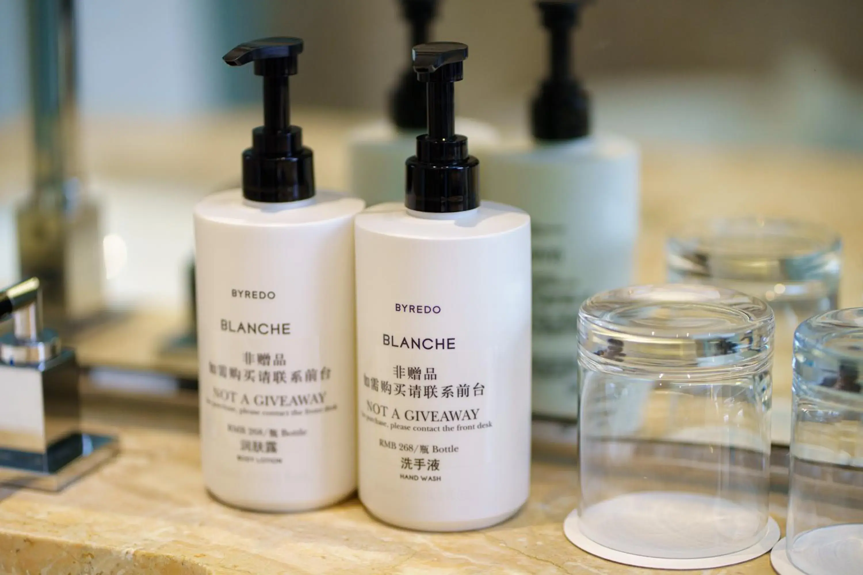 Classic King Room with City View in InterContinental Nanjing by IHG Classic King Room with City View in InterContinental Nanjing by IHG