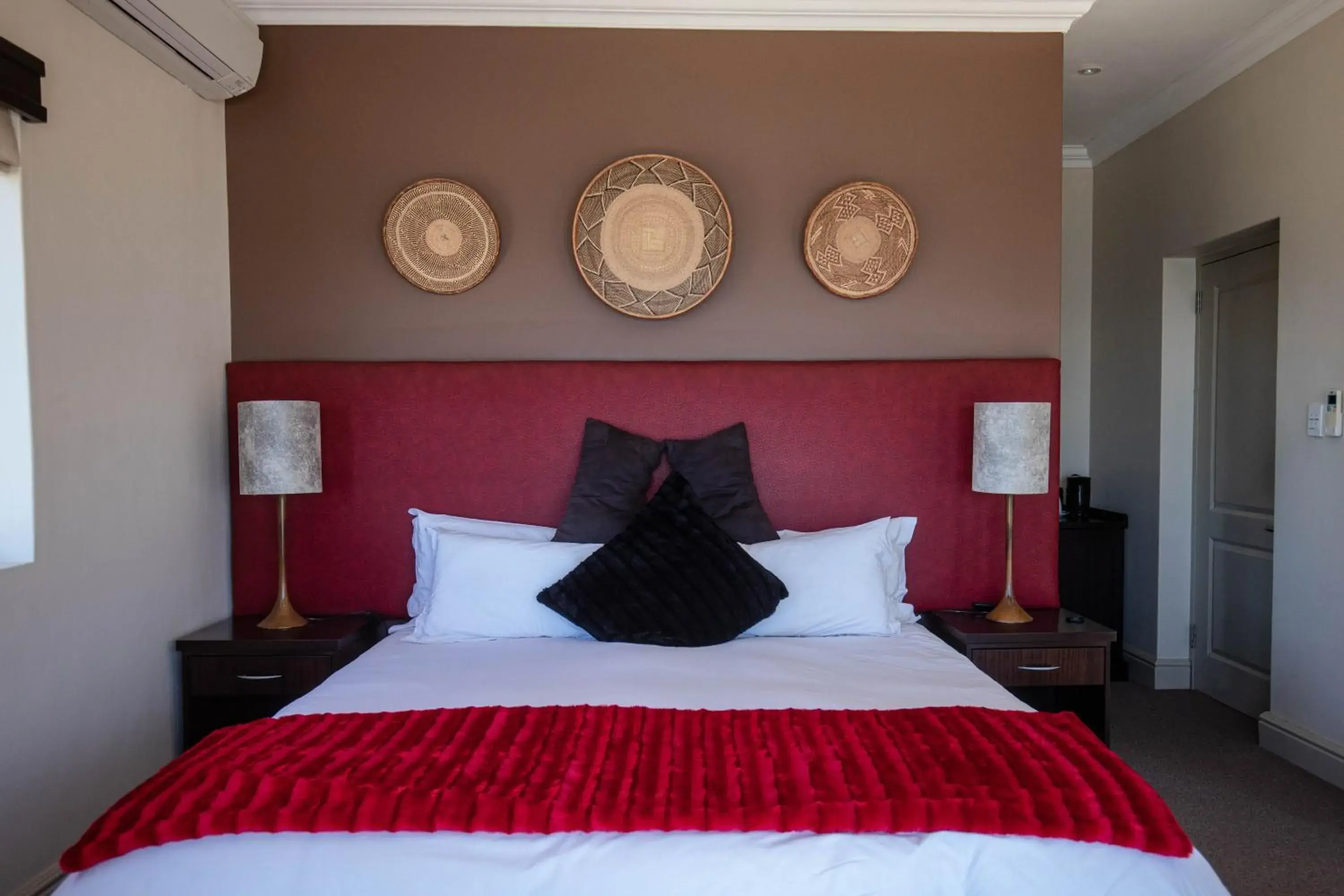 Photo of the whole room, Bed in Simon’s Town Guest House Photo of the whole room, Bed in Simon’s Town Guest House