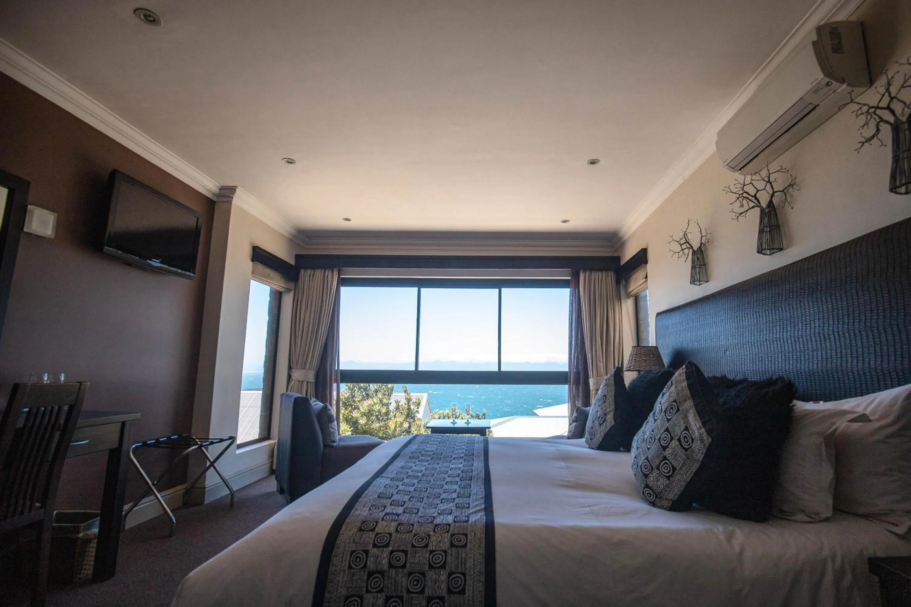 Photo of the whole room, Bed in Simon’s Town Guest House