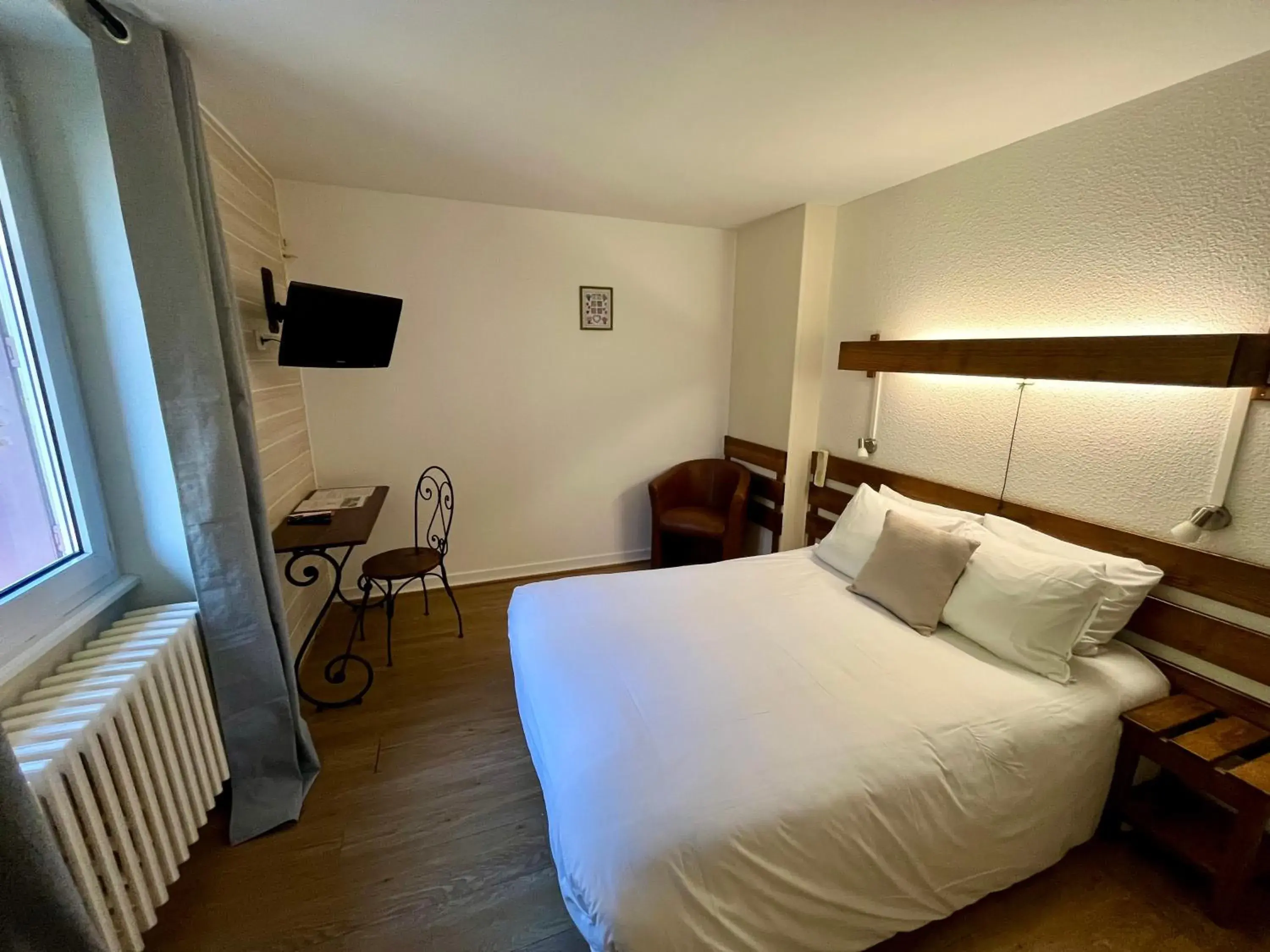 Double Room in Hotel Restaurant Le Clos Double Room in Hotel Restaurant Le Clos