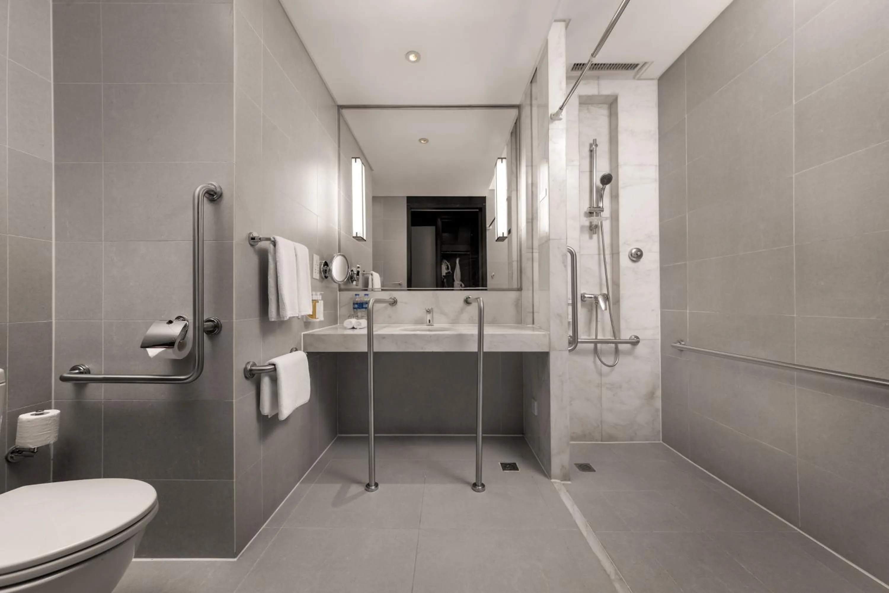 Photo of the whole room in Holiday Inn Beijing Focus Square by IHG