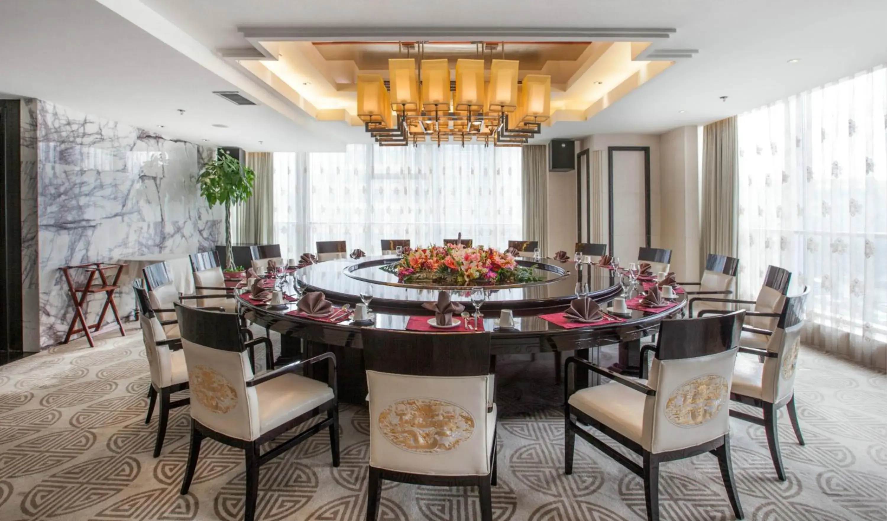 Restaurant/places to eat in Holiday Inn Beijing Focus Square by IHG Restaurant/places to eat in Holiday Inn Beijing Focus Square by IHG