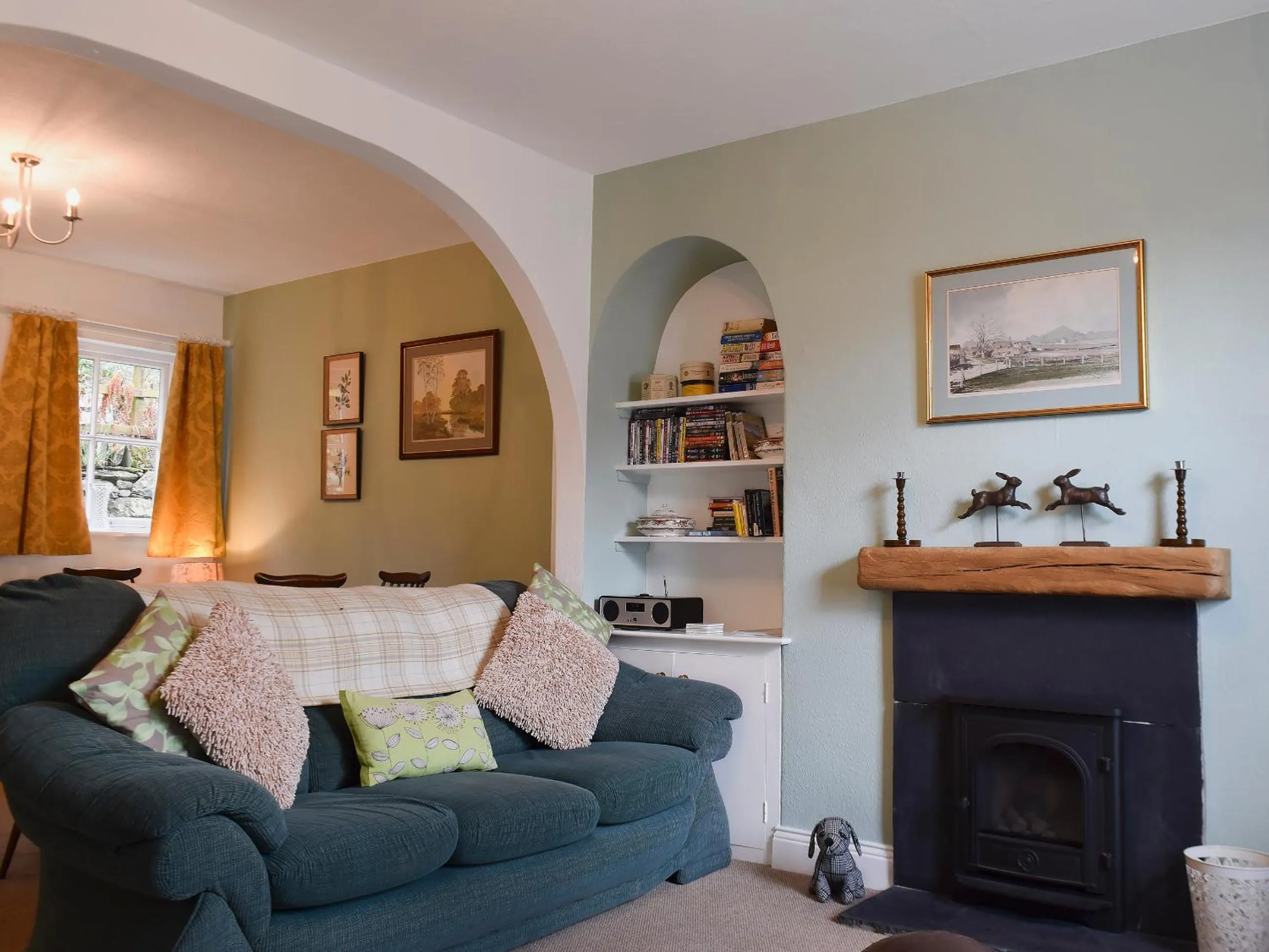 Dining area in Poachers Cottage