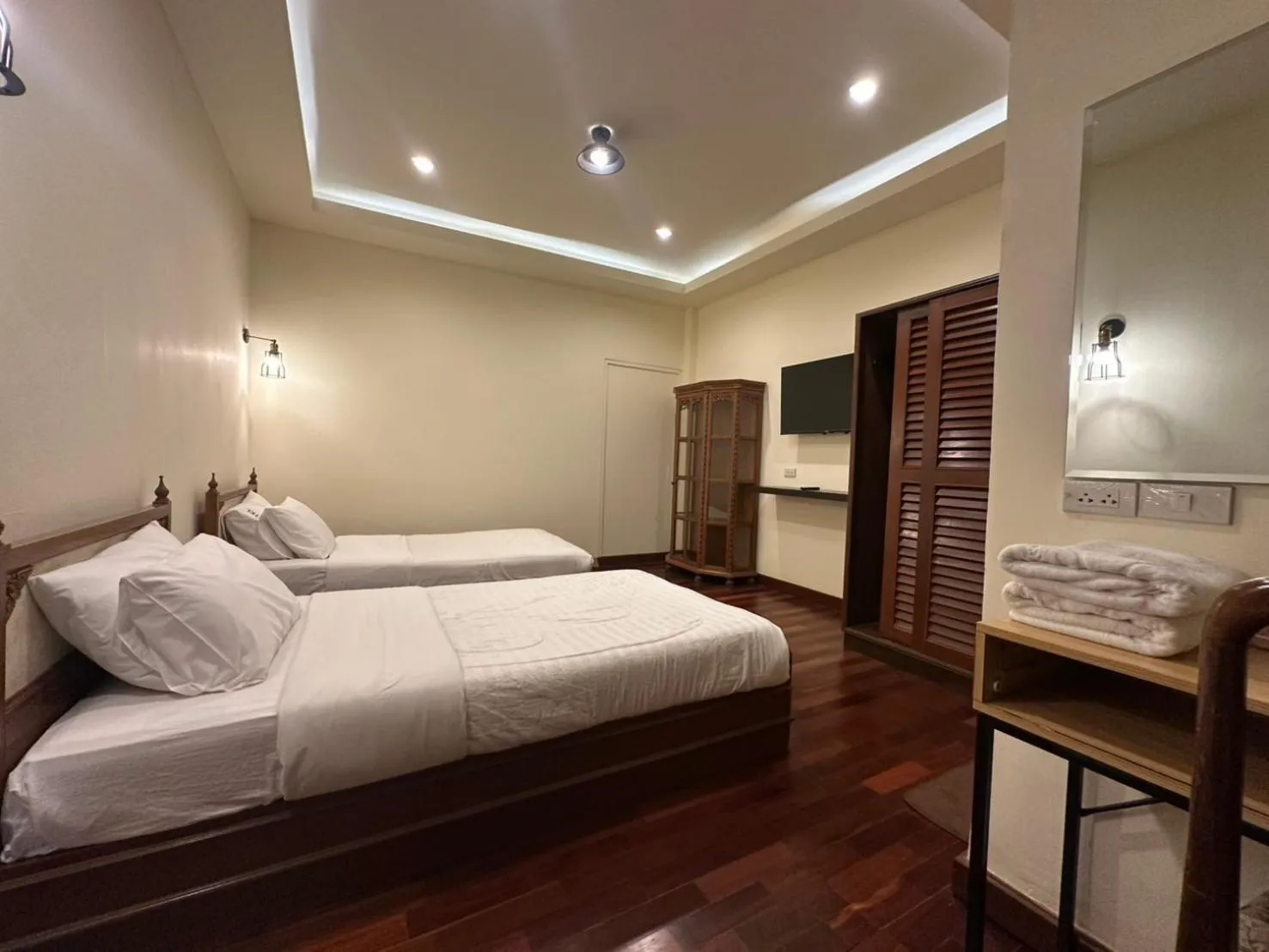 Bed in Prince Hotel Chiang Mai