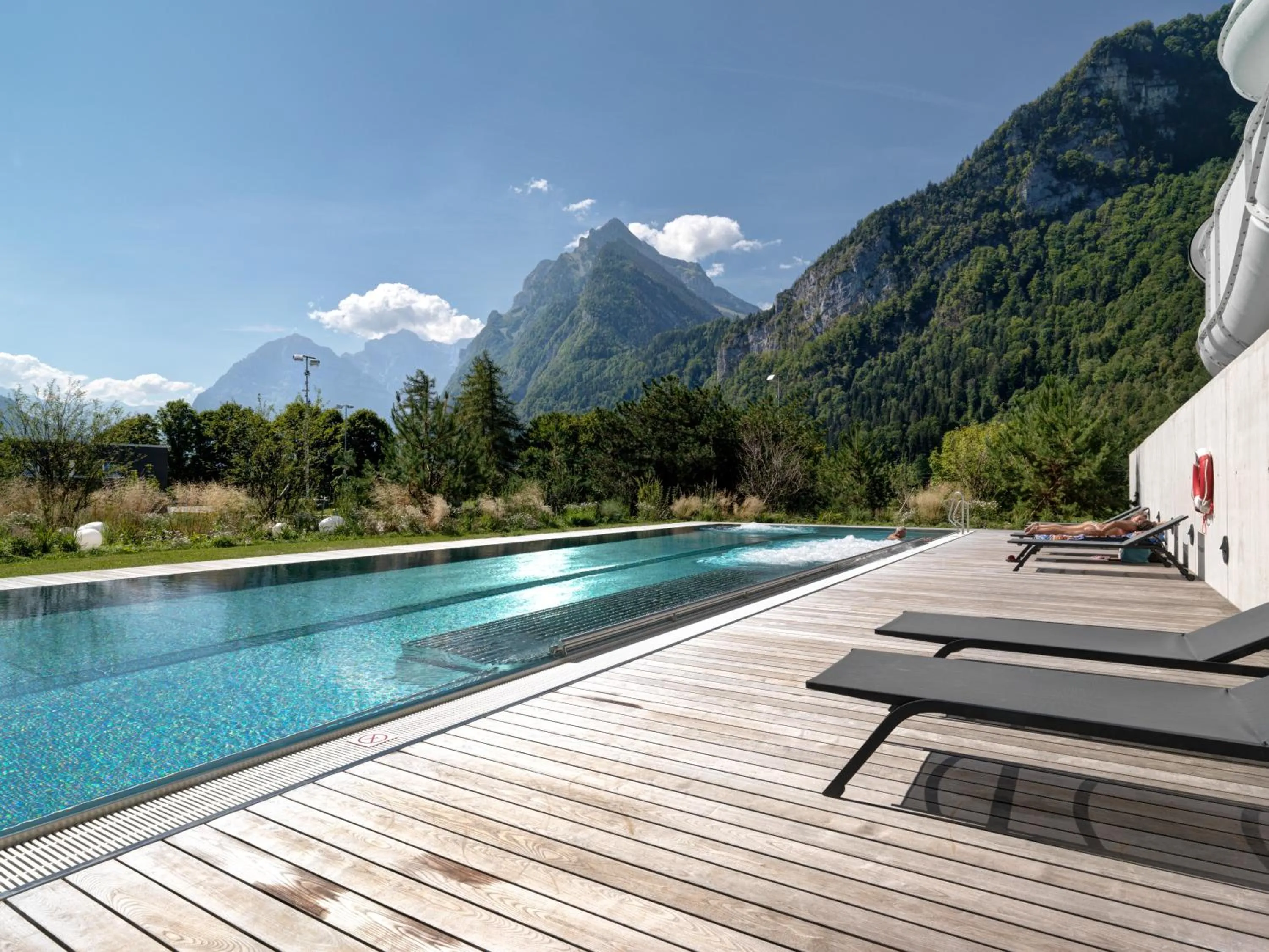 View (from property/room) in lintharena ag