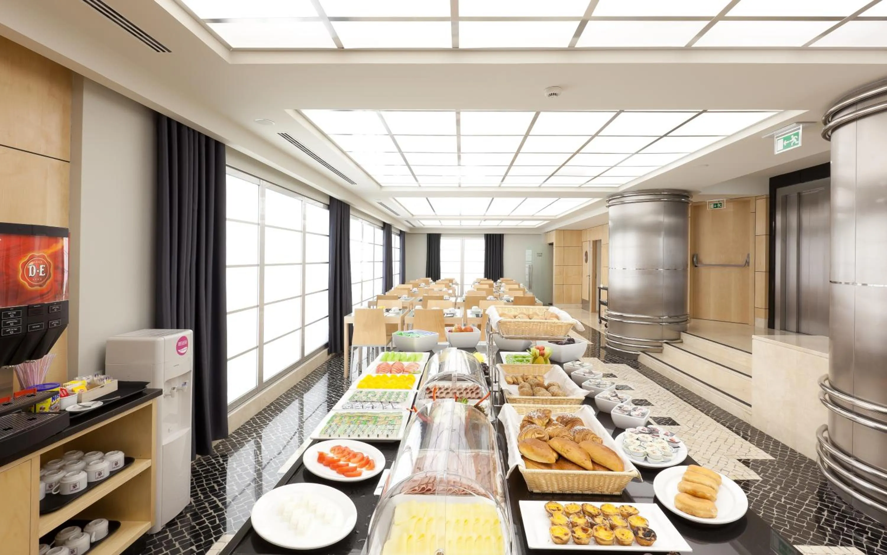 Food in Hotel Alif Avenidas