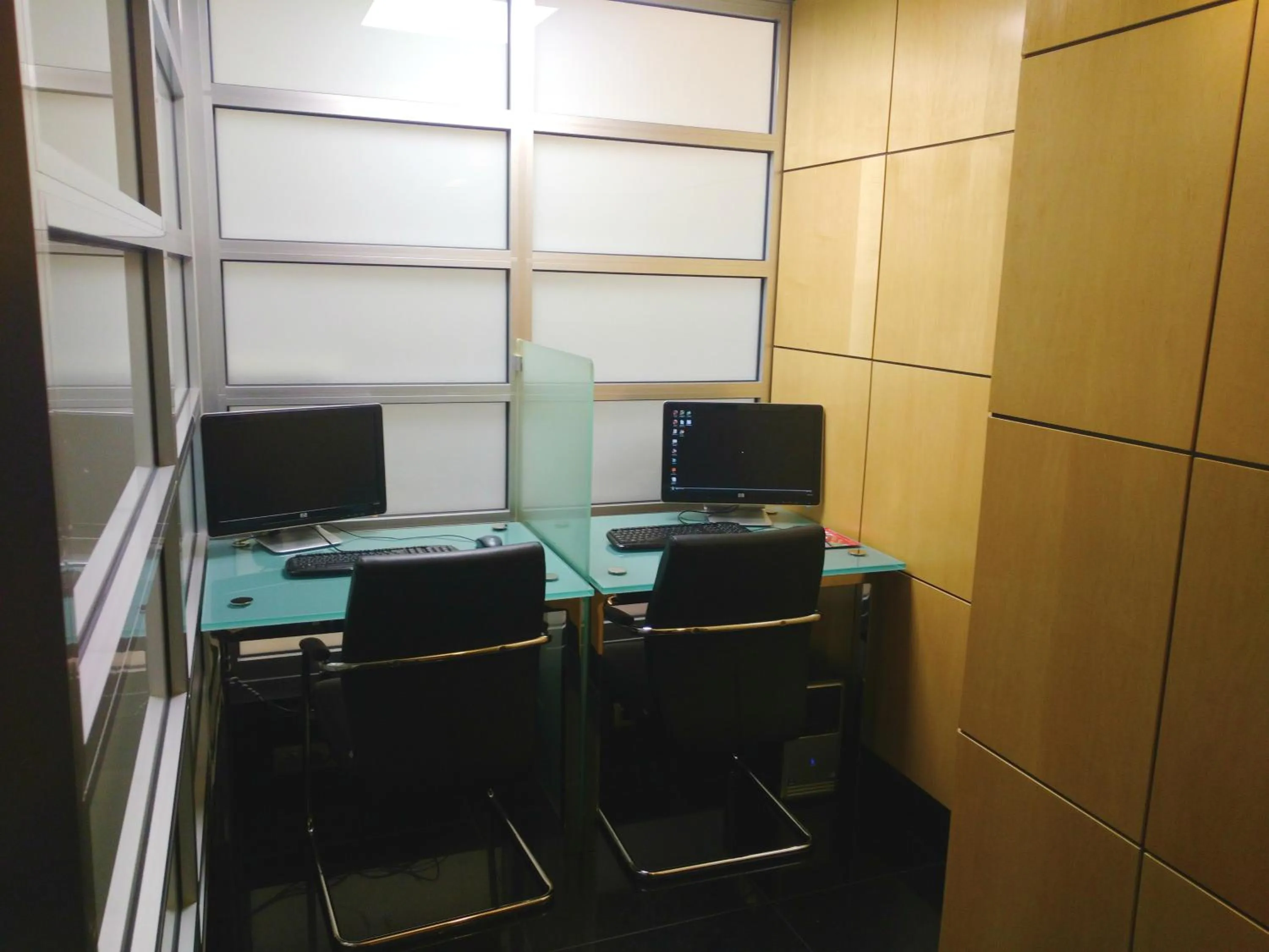 Business facilities in Hotel Alif Avenidas