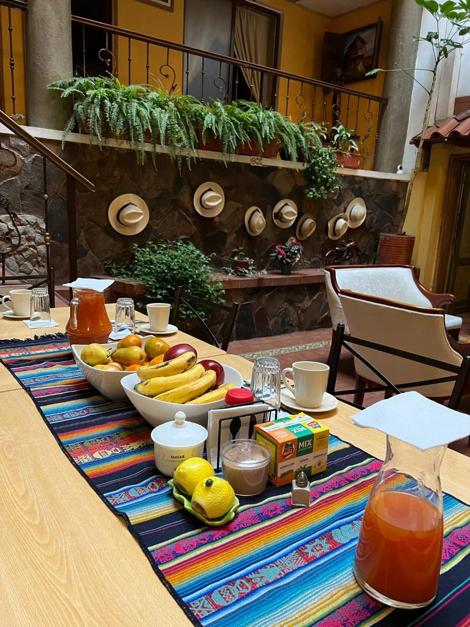 Breakfast in Mía Leticia B&B