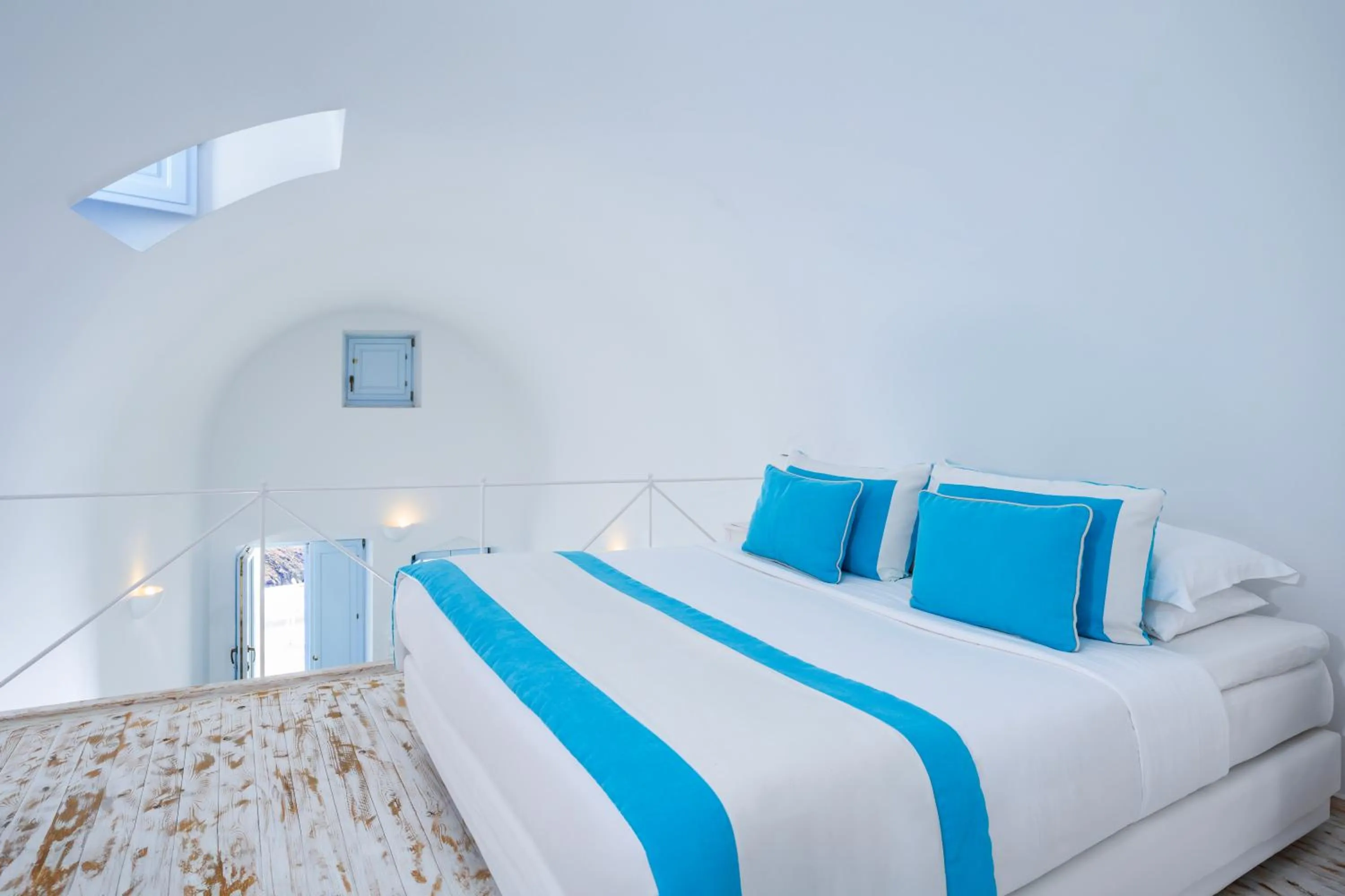 Bedroom, Bed in Astra Suites