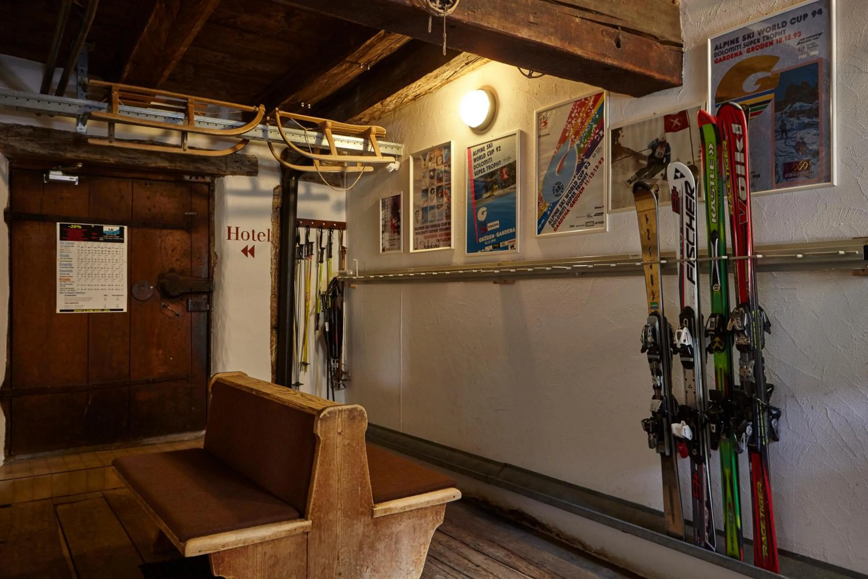 Skiing in Charme Hotel Uridl