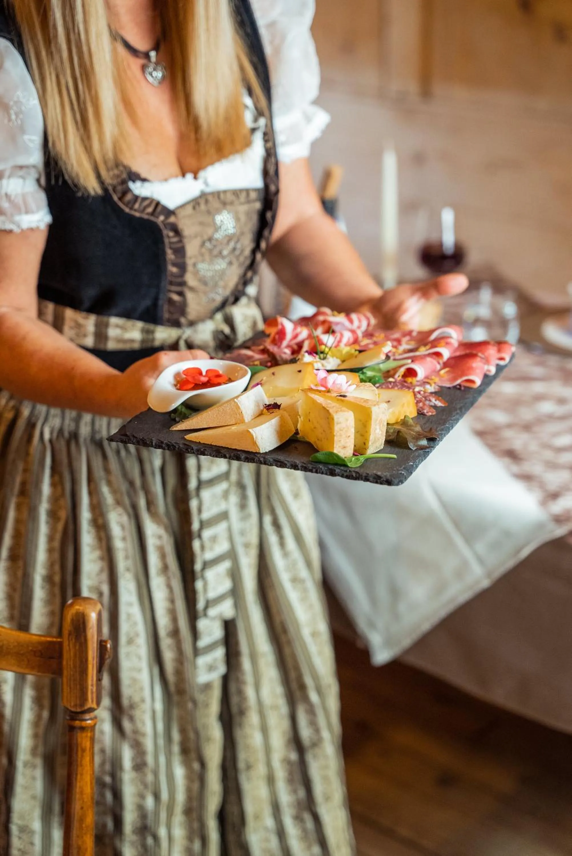 Restaurant/places to eat in Charme Hotel Uridl