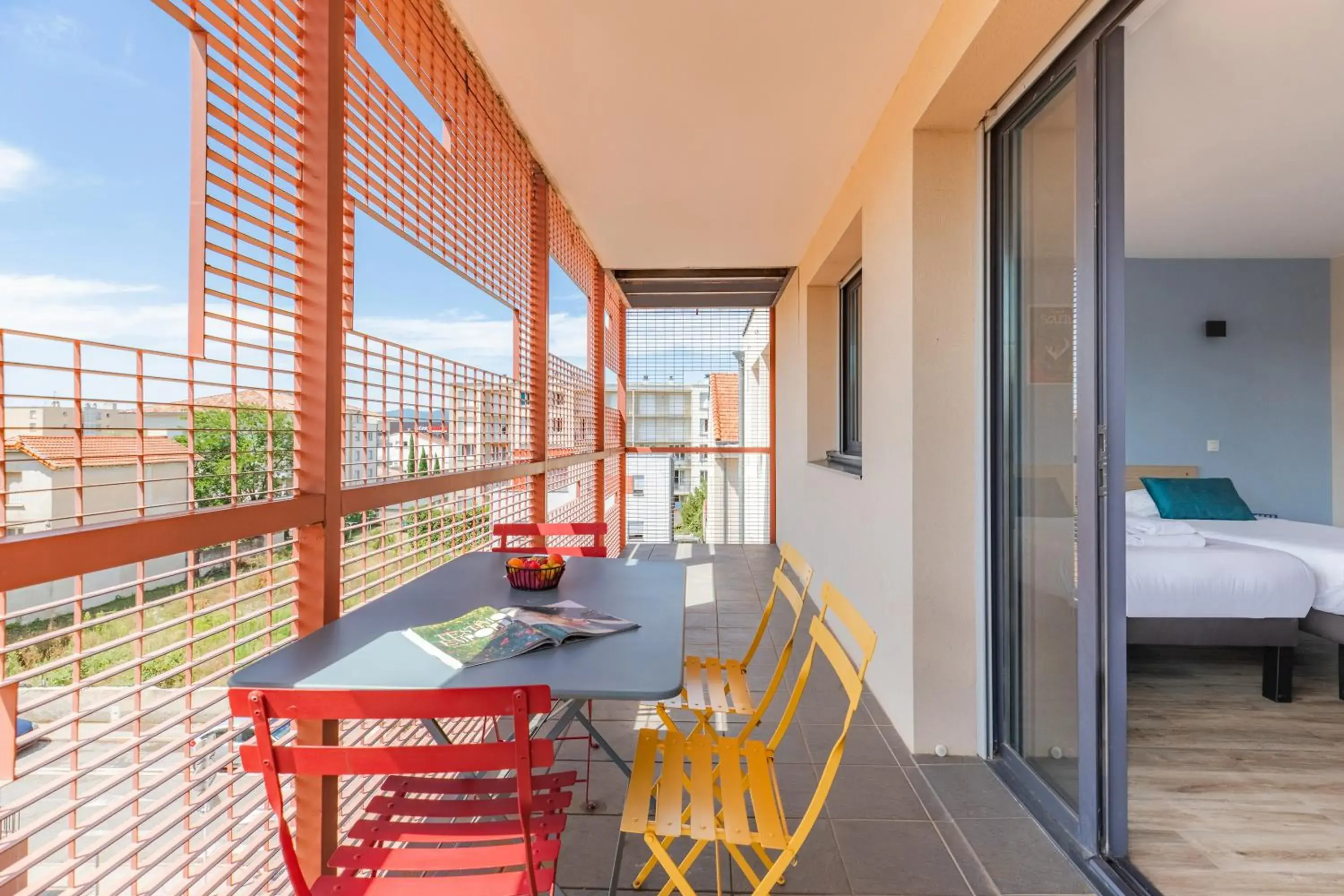 Patio, Bed in Appart'City Classic Montelimar Patio, Bed in Appart'City Classic Montelimar