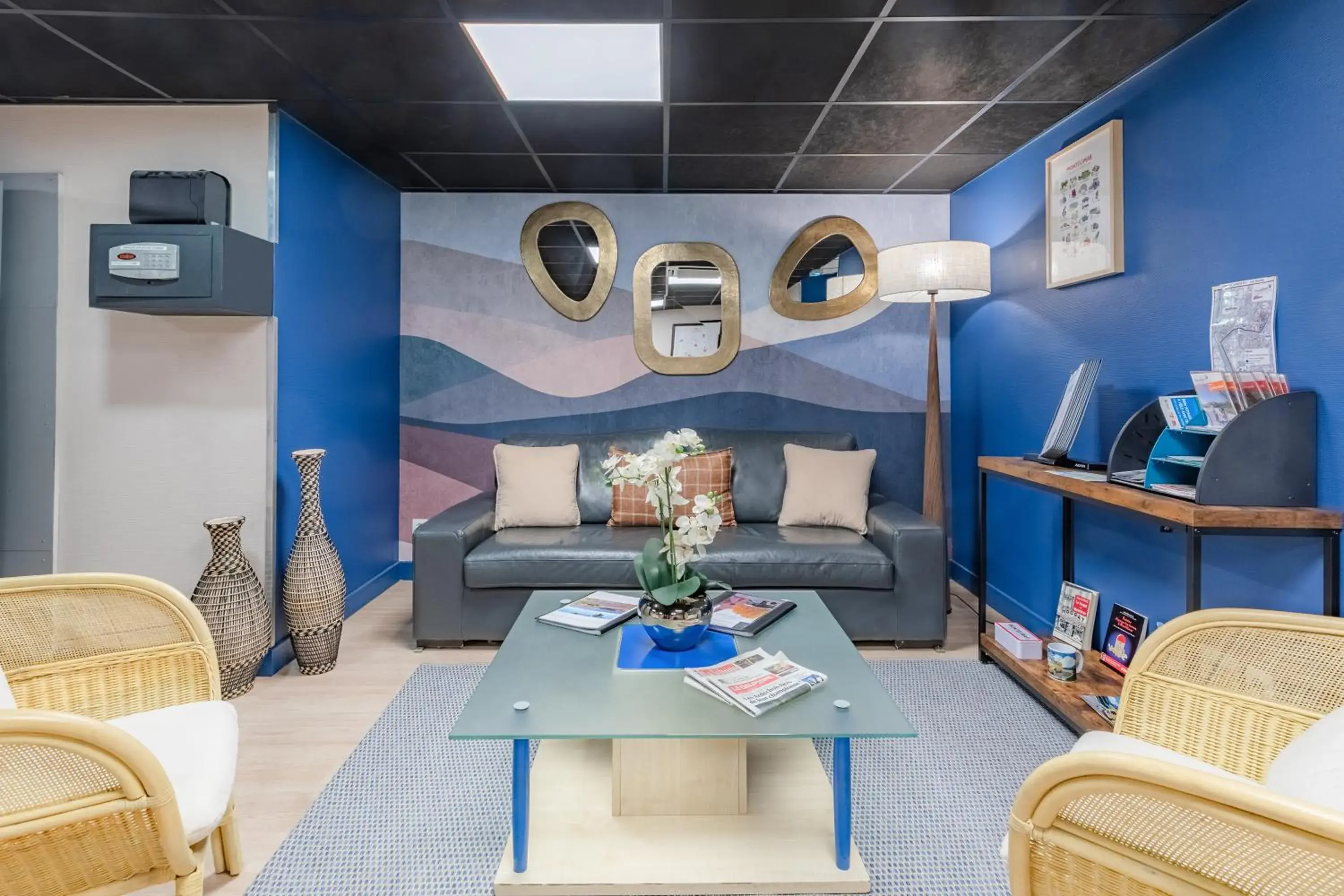 Lobby or reception in Appart'City Classic Montelimar Lobby or reception in Appart'City Classic Montelimar