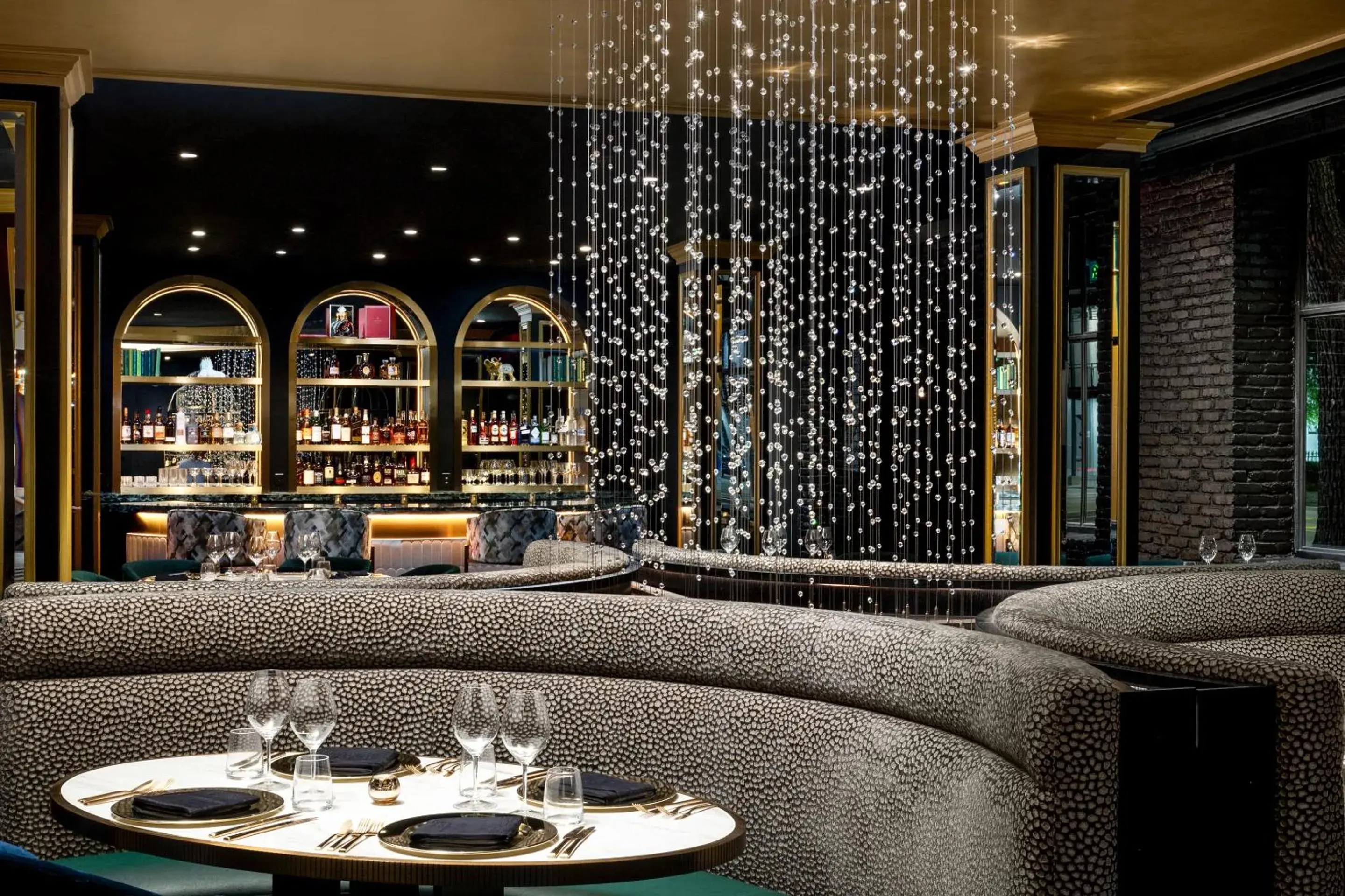 Restaurant/places to eat in The Admiral, Downtown Historic District Restaurant/places to eat in The Admiral, Downtown Historic District