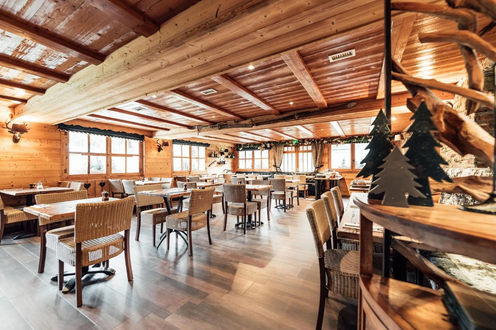 Restaurant/places to eat in Chalet Hôtel du Mont-Charvin & Spa