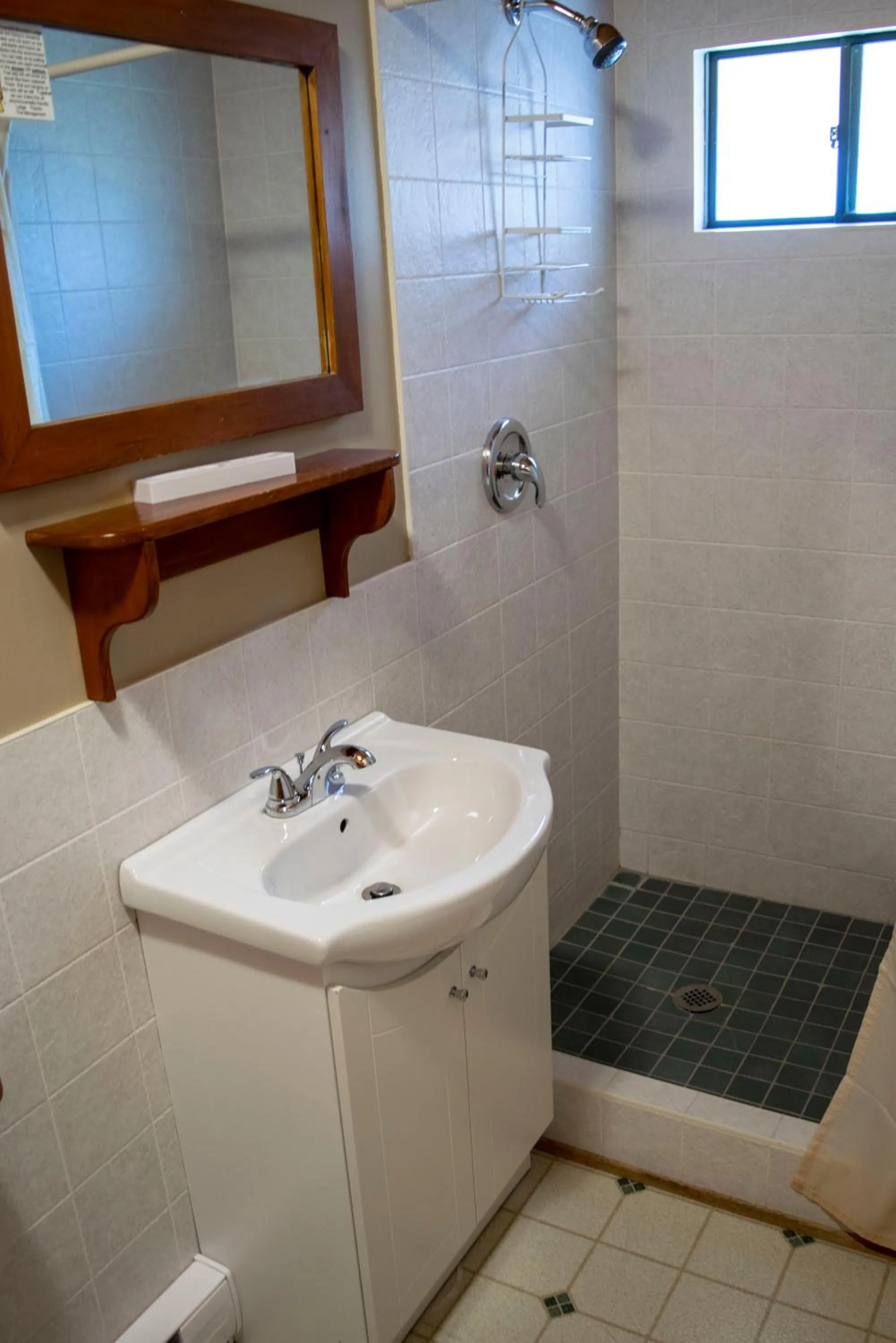 Shower in Crandell Mountain Lodge