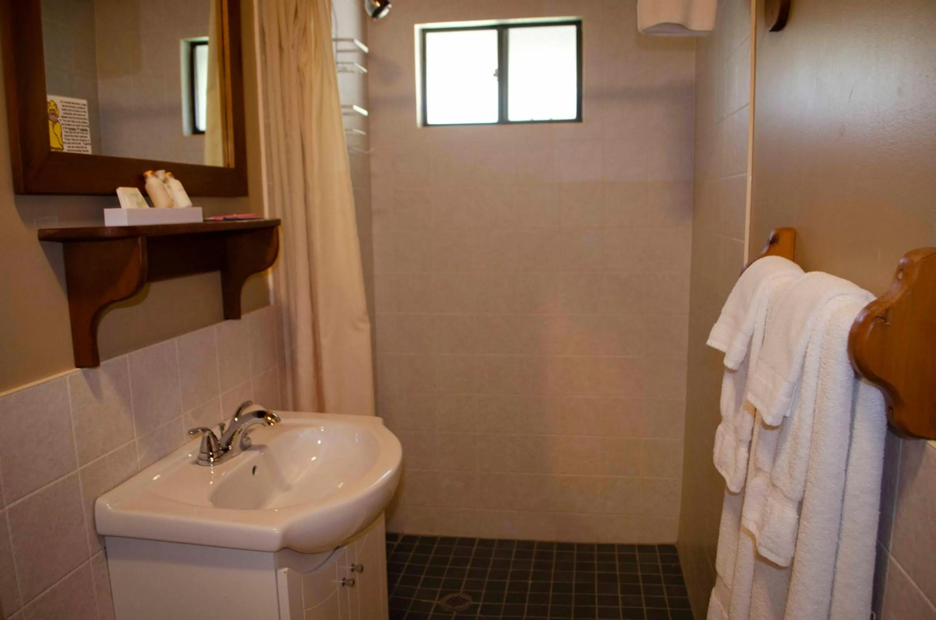 Shower in Crandell Mountain Lodge