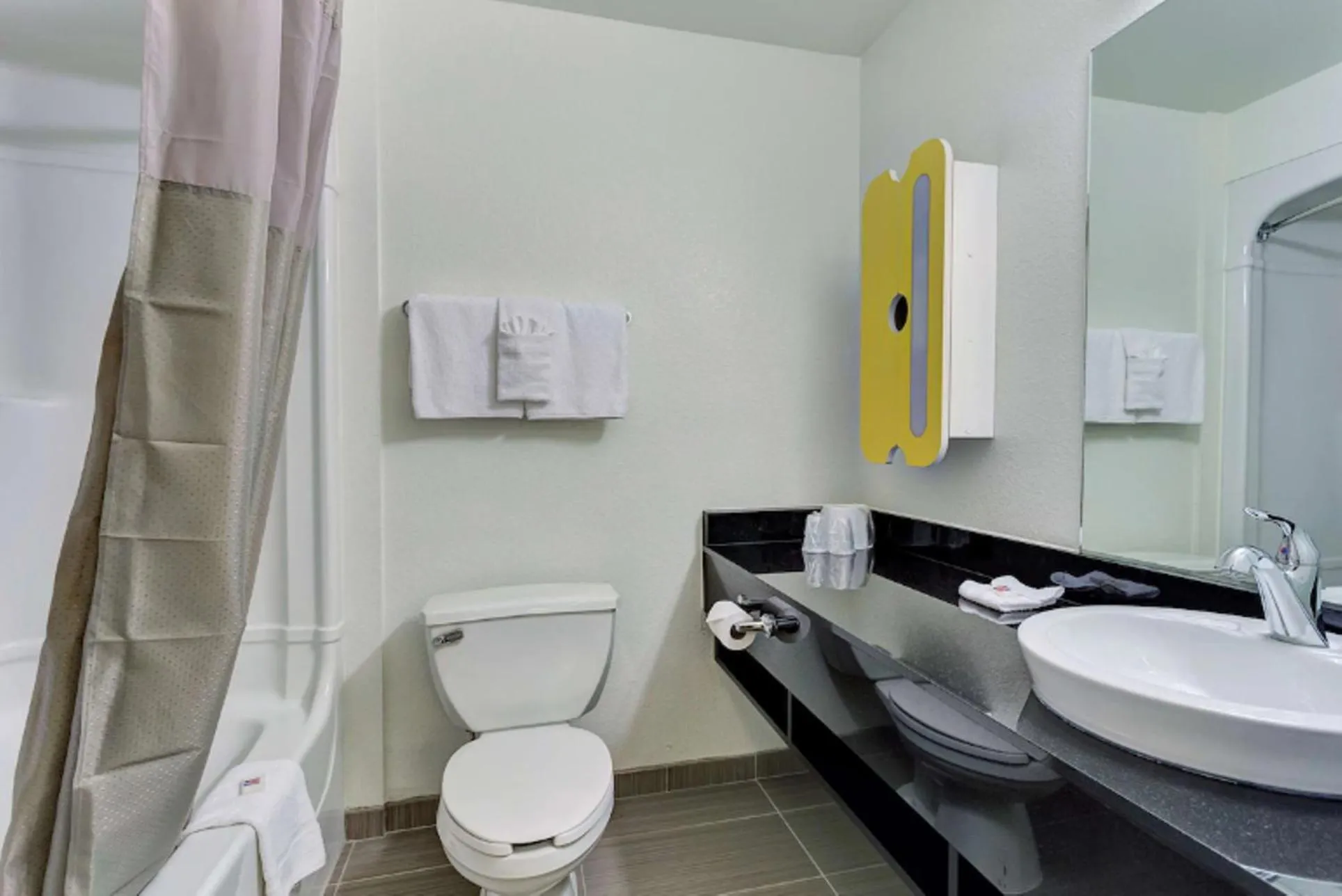 Bathroom in Motel 6-Belmont, CA - San Francisco - Redwood City