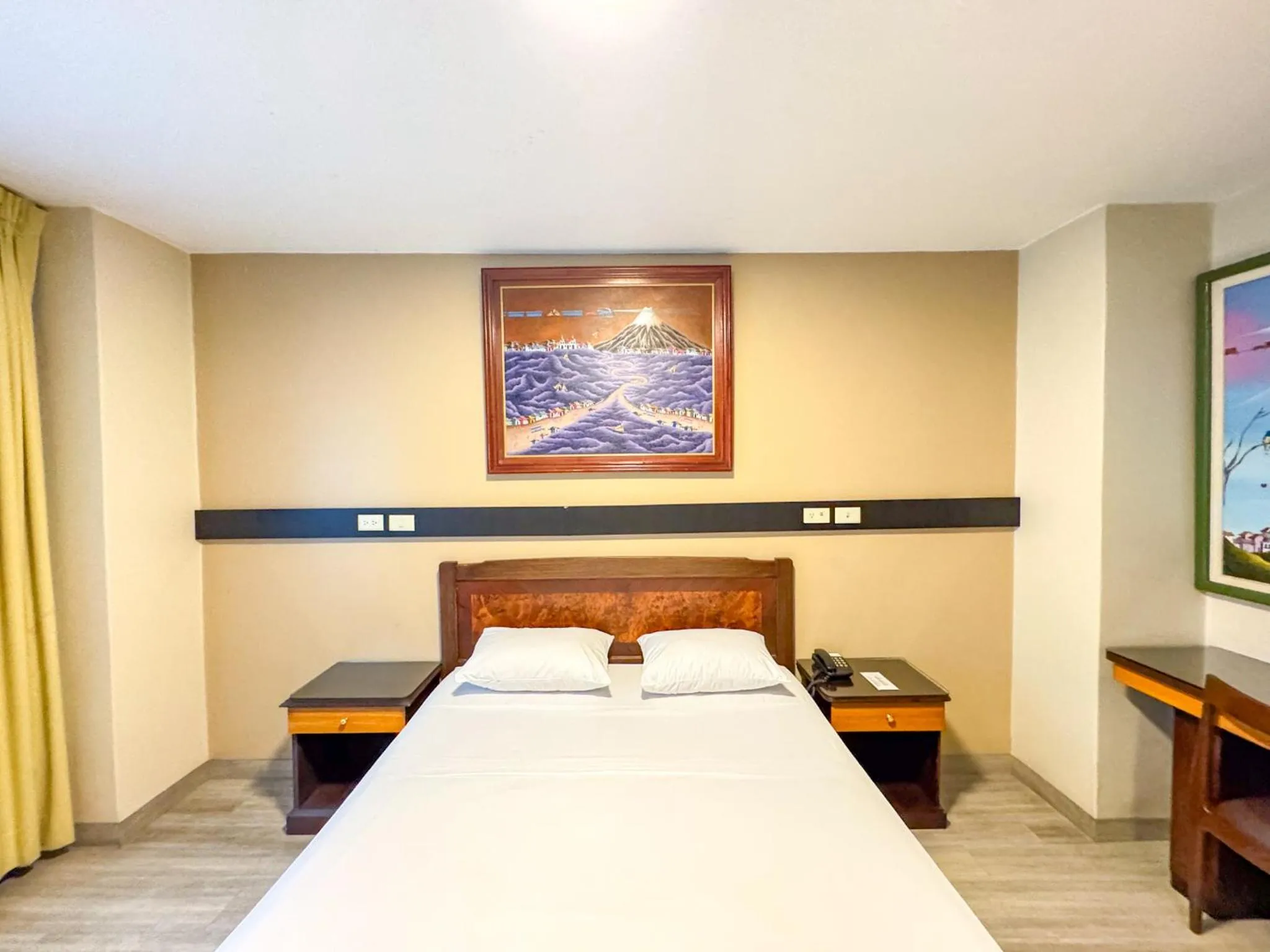 Bed in GH Alexander Hotel